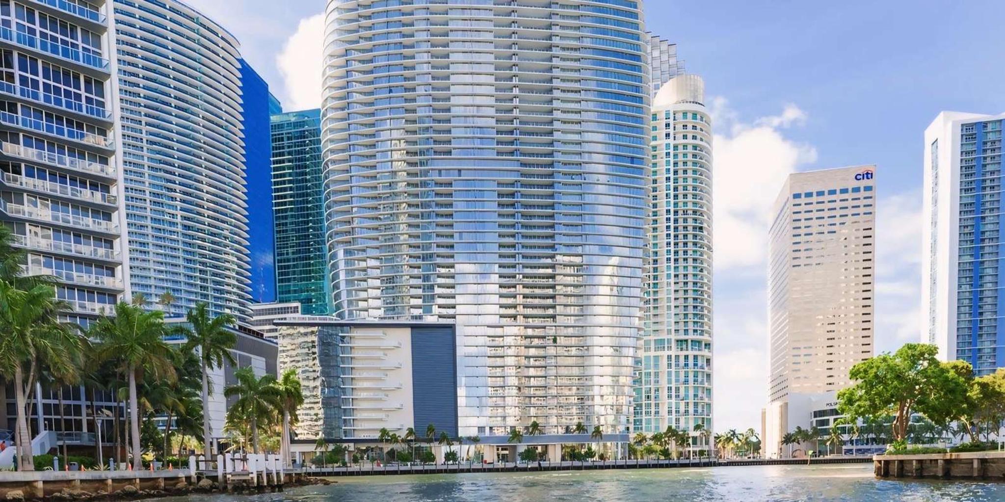 Miami Private Yacht Charter - Image 2
