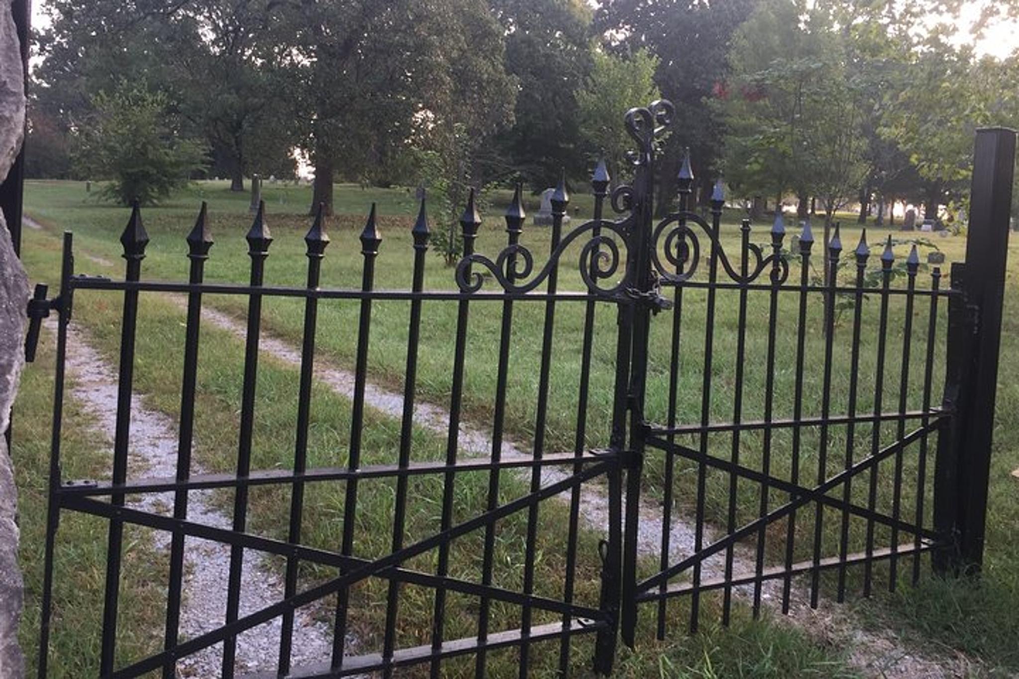 Chattanooga Cemetery Ghost Hunt - Image 6