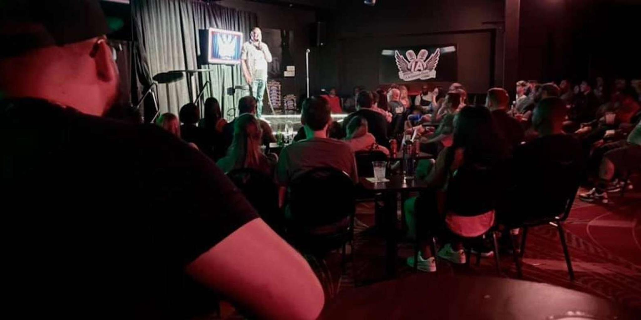 Las Vegas L.A. Comedy Club at The STRAT 1.5 hr - Image 4