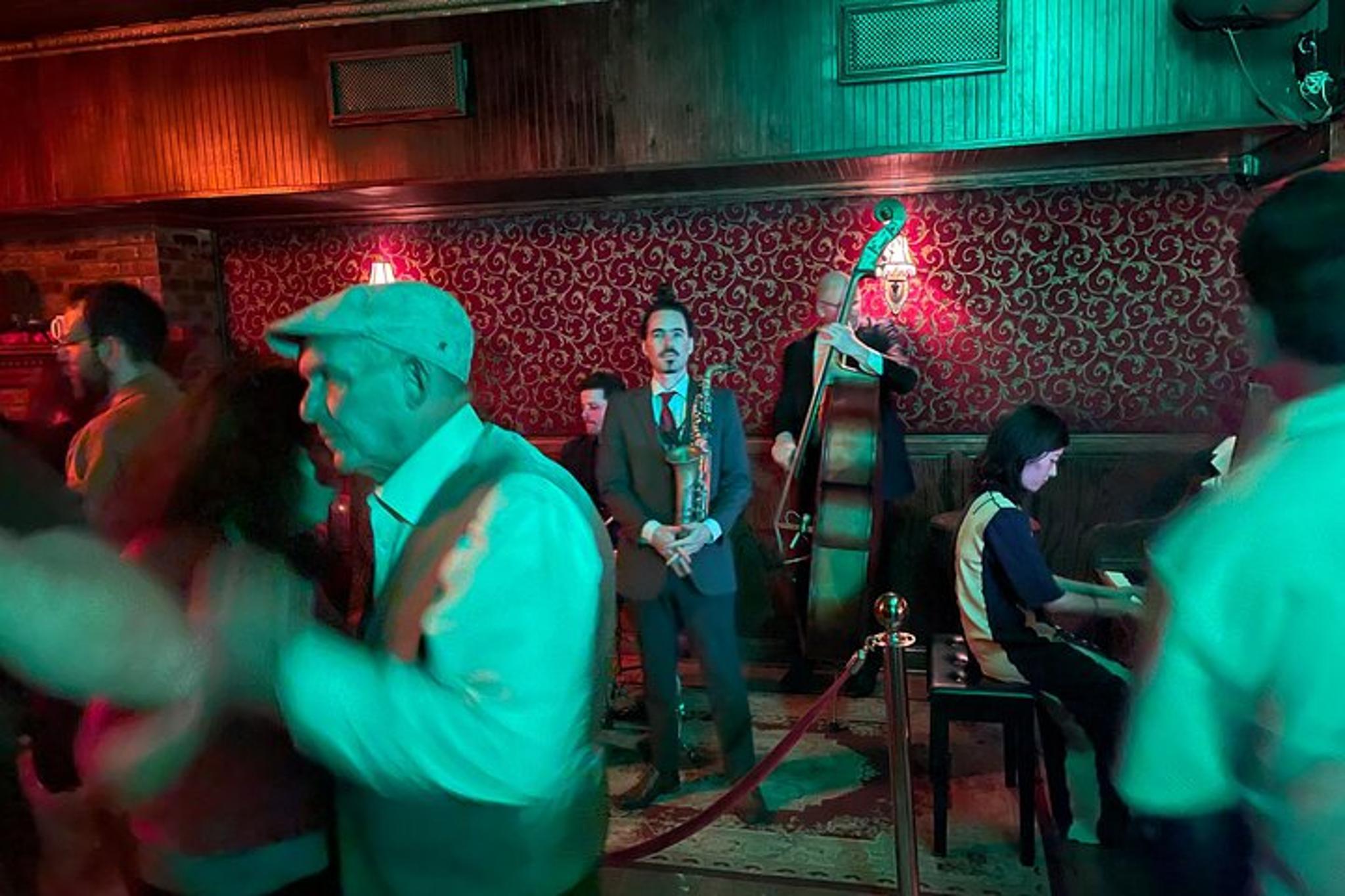 New York City Evening Tour with Drinks - Image 4