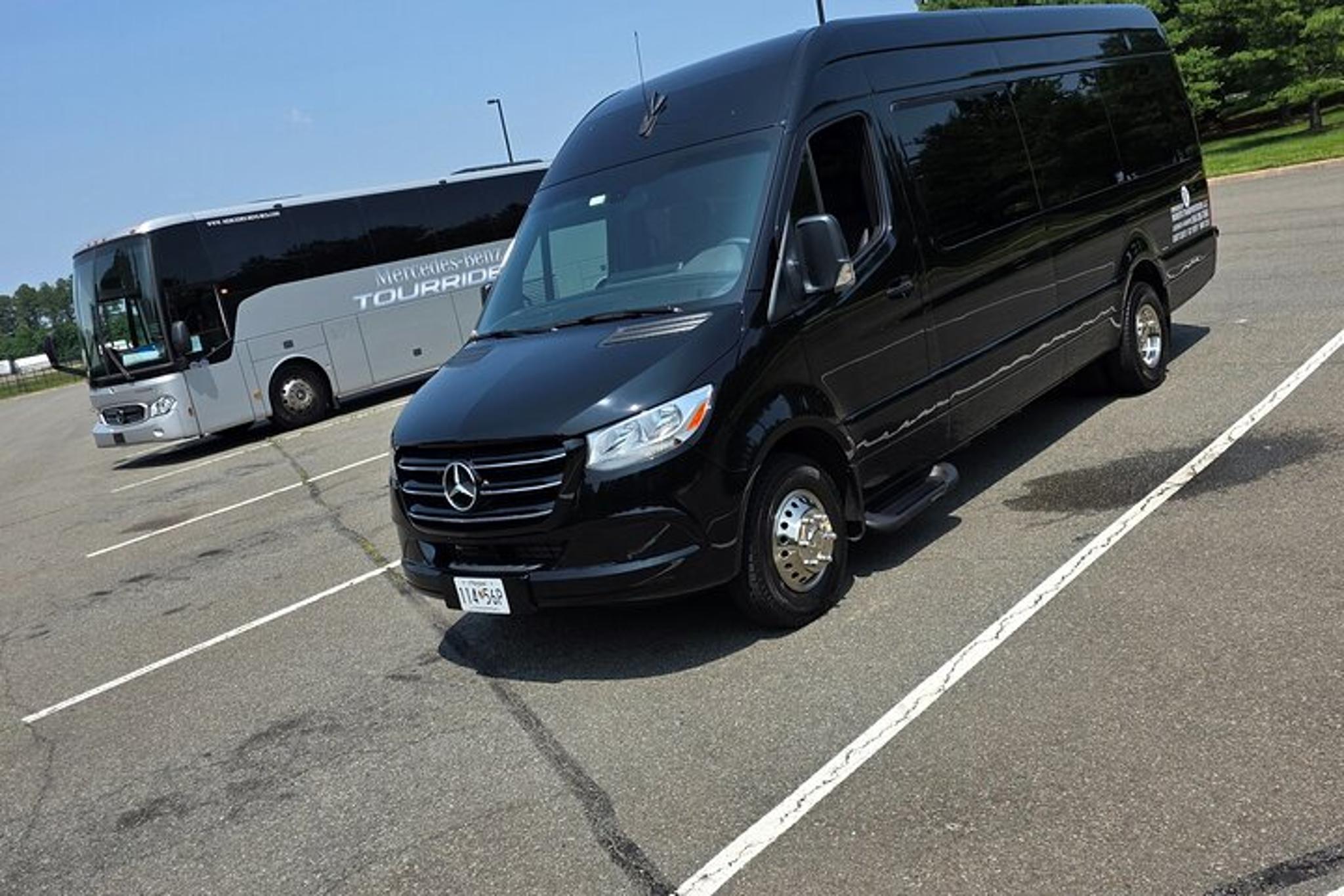 Washington DC Private Sightseeing Shuttle Tour - Image 6