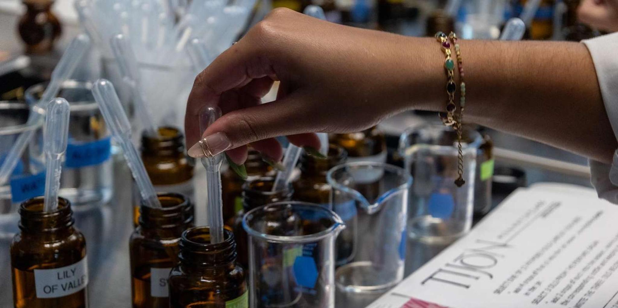 Miami Perfume Making Workshop - Image 6