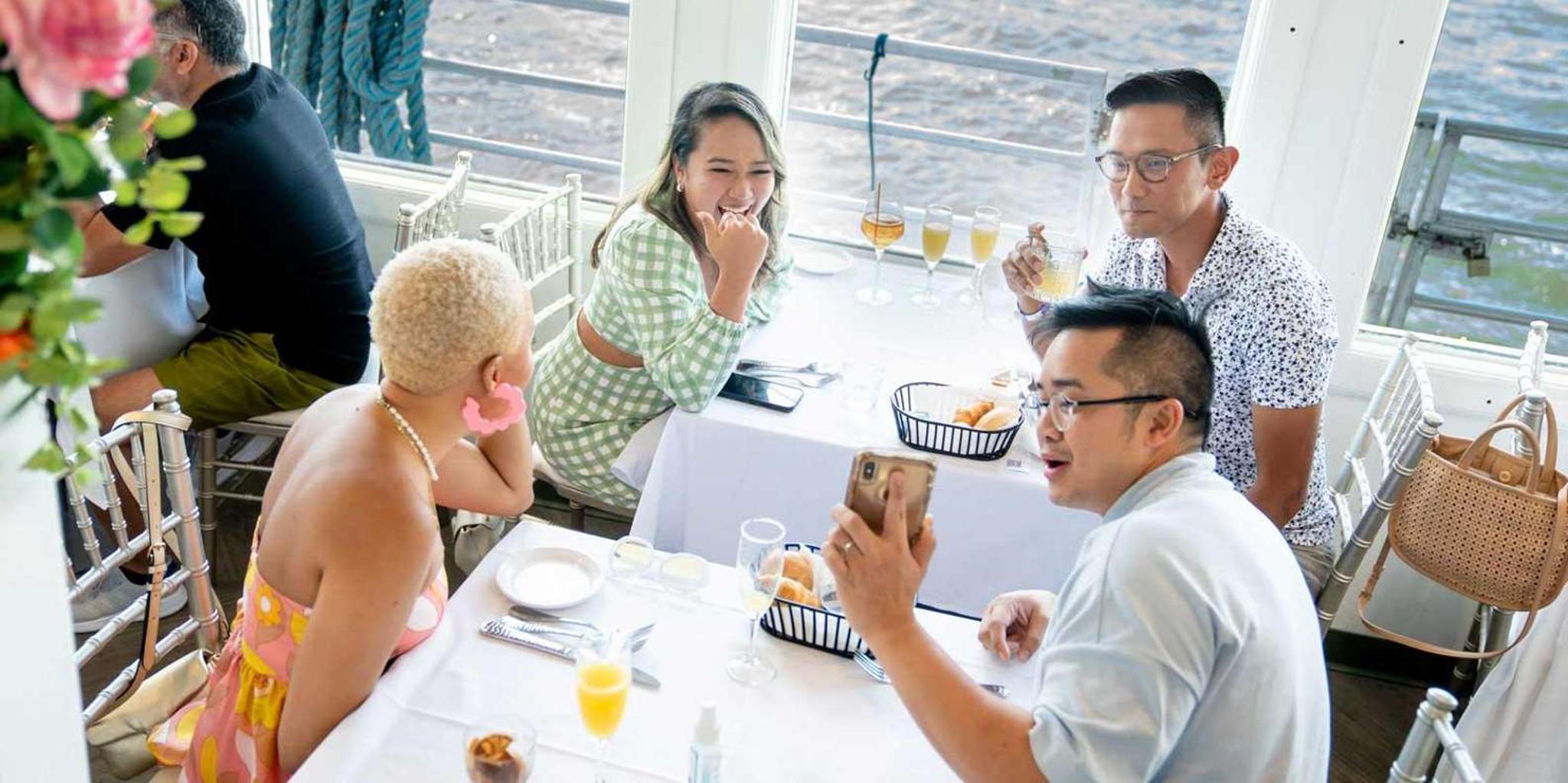 New York City Brunch Cruise with Bottomless Mimosas - Image 4