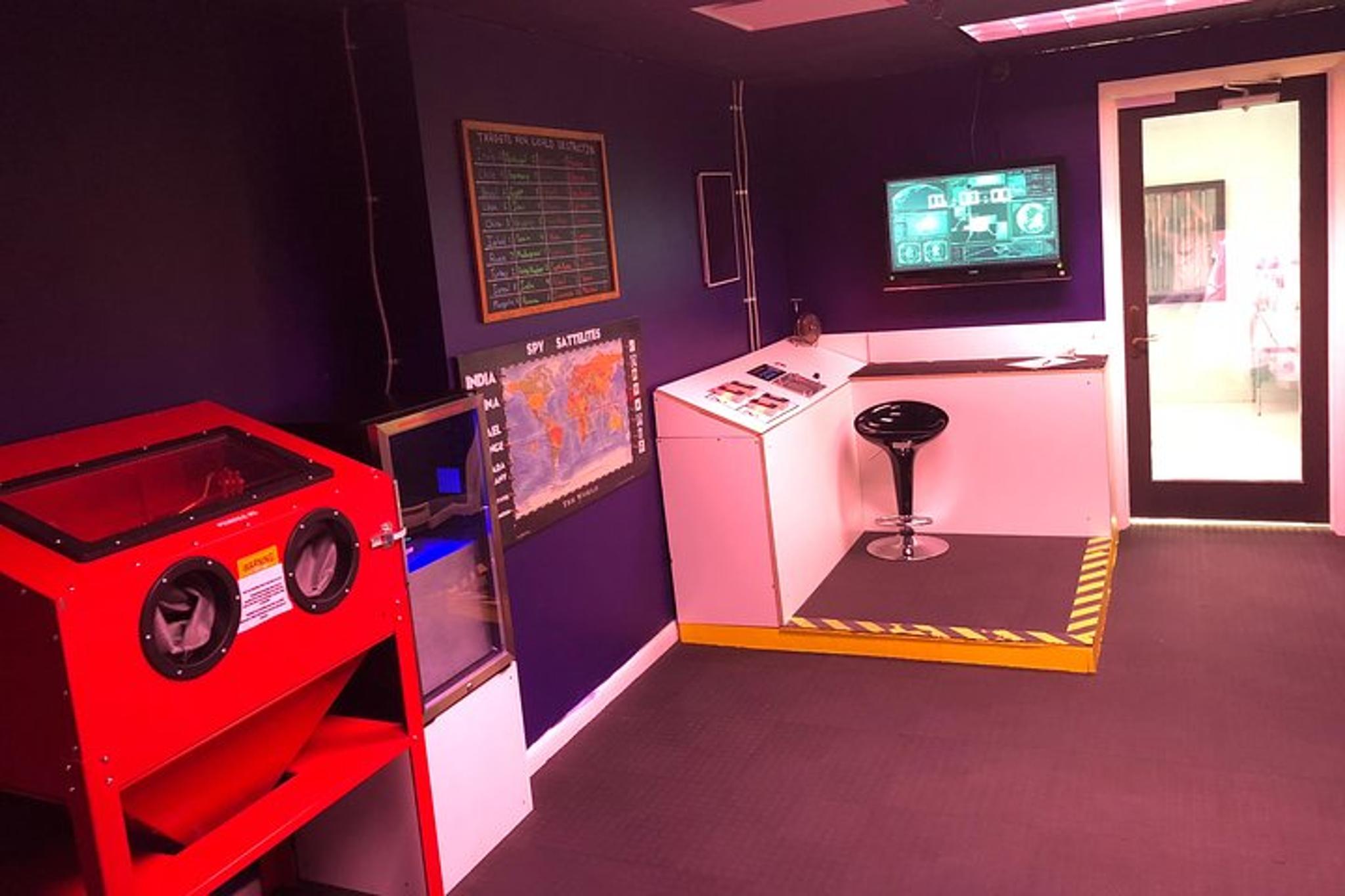 Avon Escape Room Adventure - Image 4
