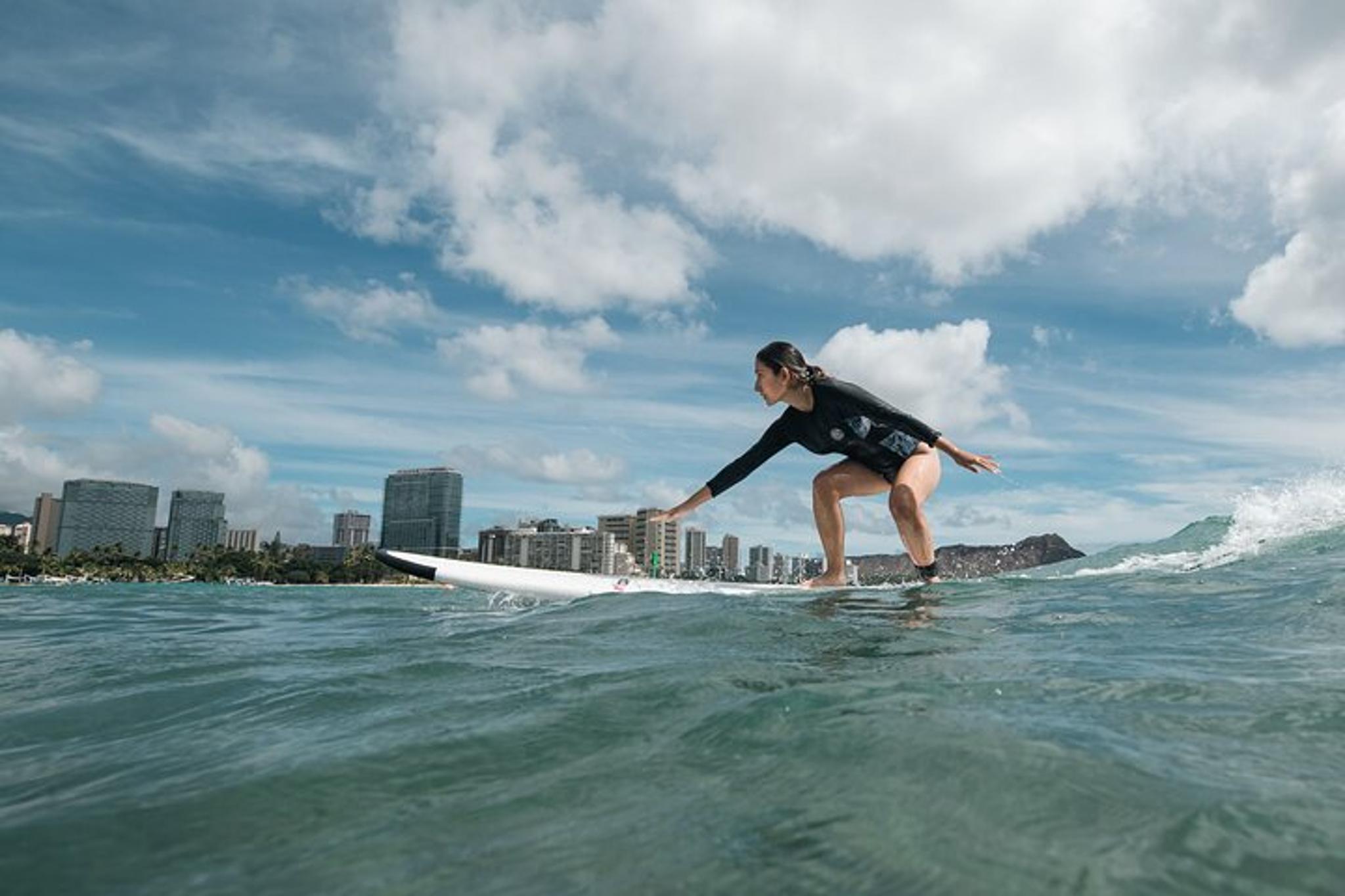 Honolulu Surf Lesson - Image 1