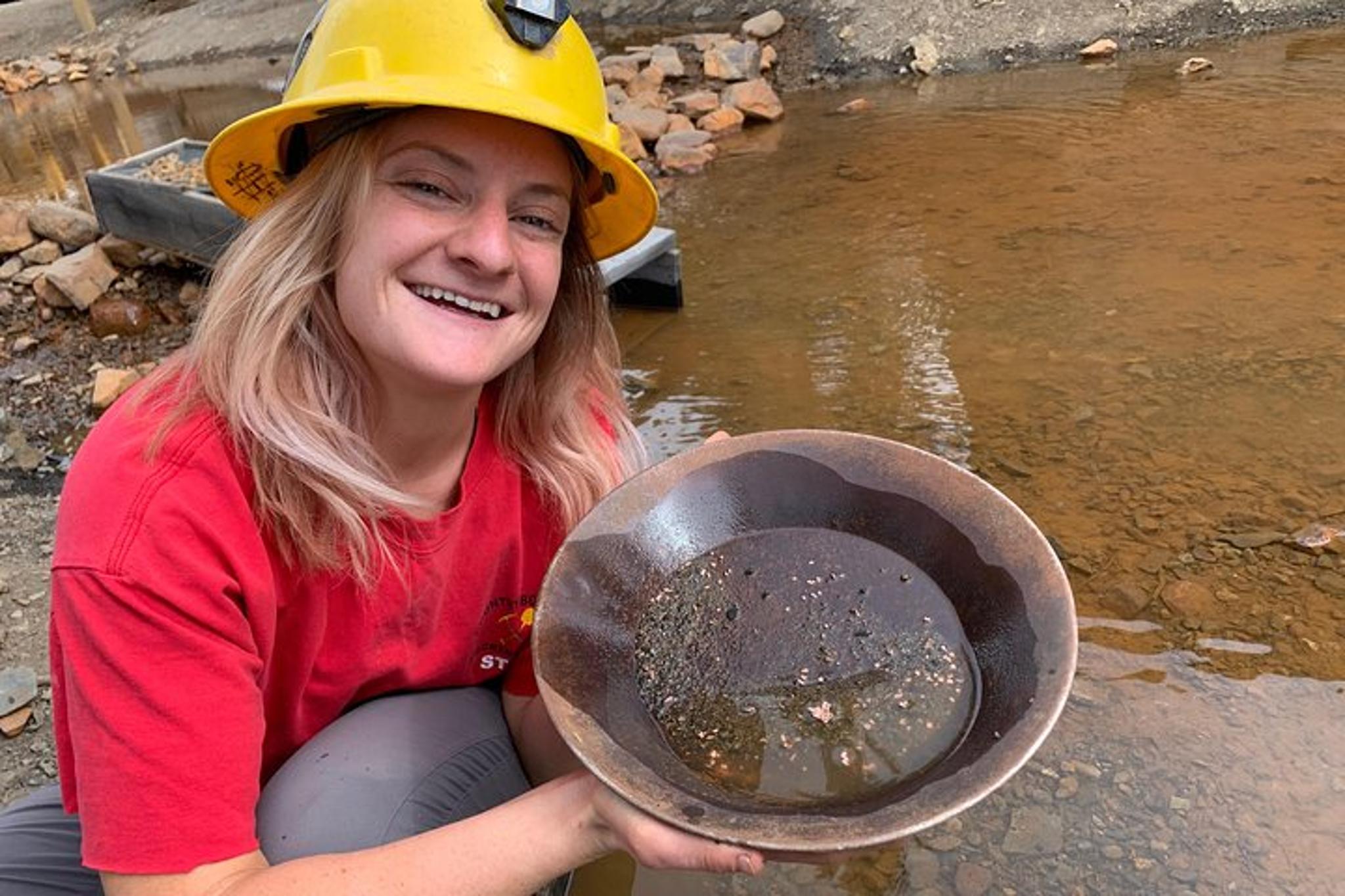 Breckenridge Gold Mine Tour with Gold Panning - Image 4