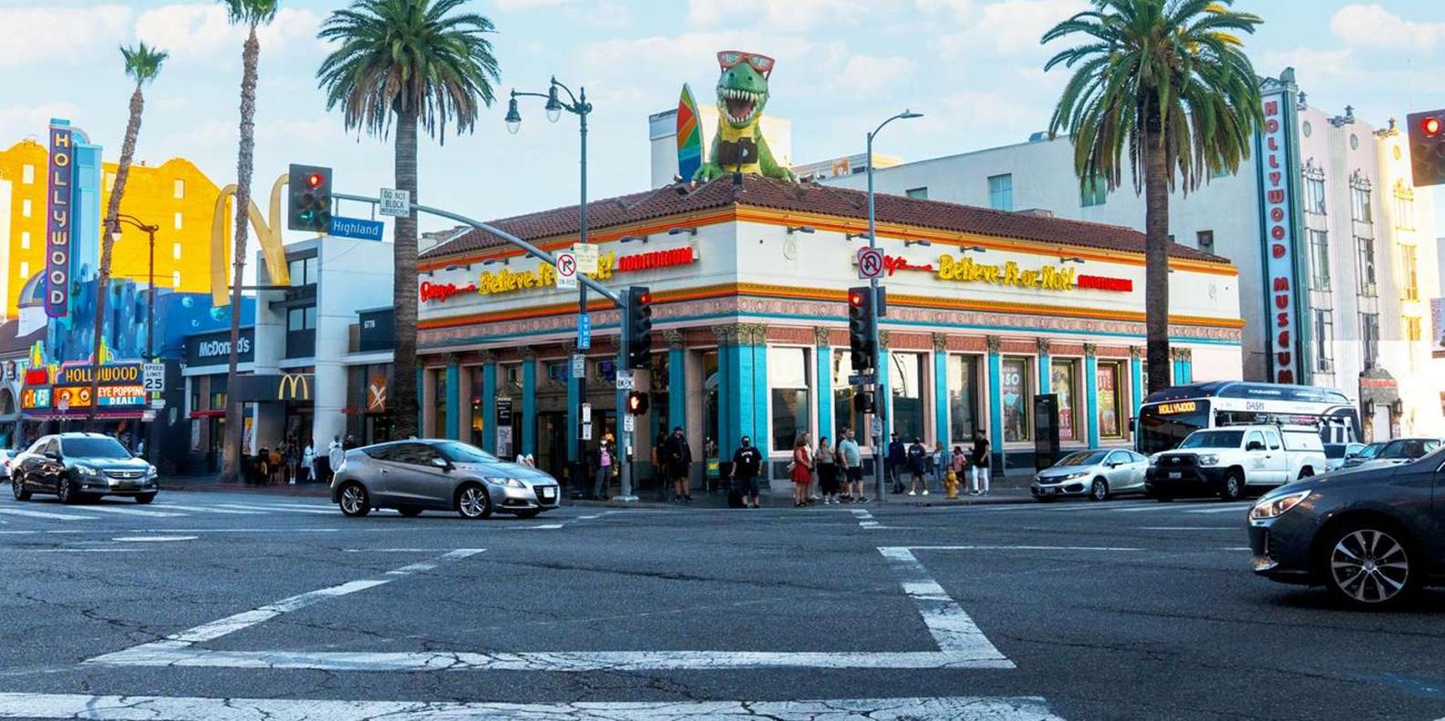 Los Angeles Ripley's Believe It or Not! Admission - Image 1