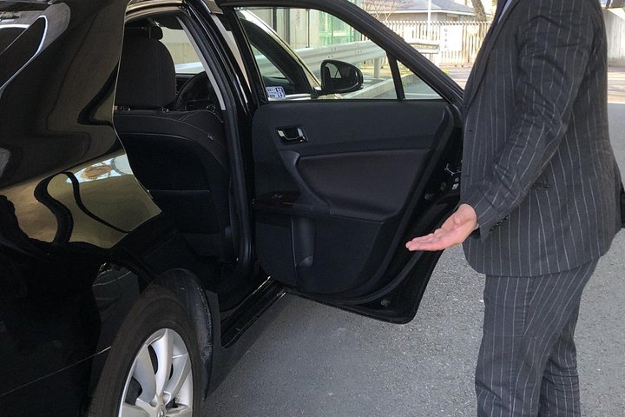 Hiroshima Private Airport Transfer - Image 1