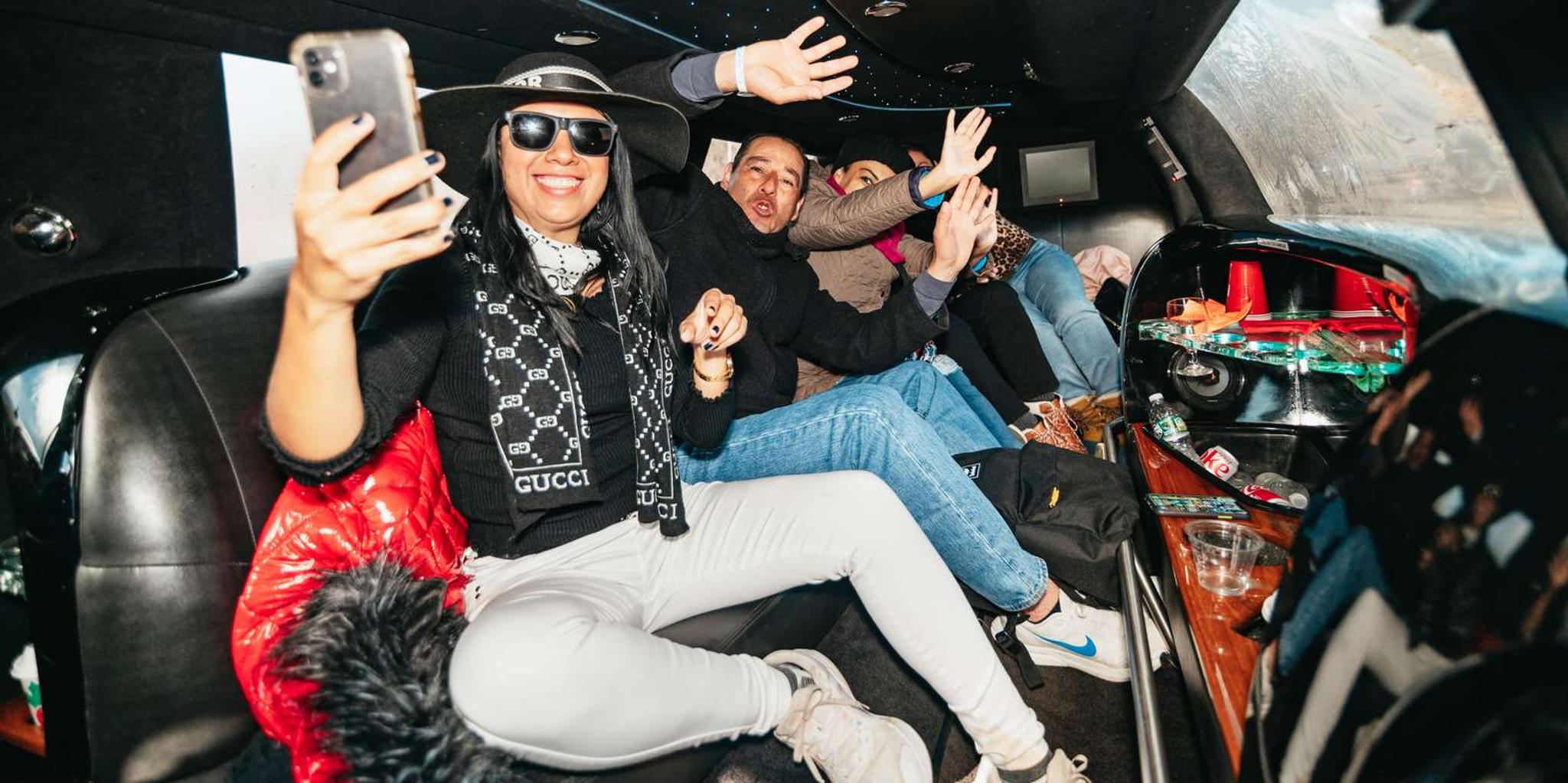 New York City Shopping Tour at Woodbury Common Outlets - Image 3