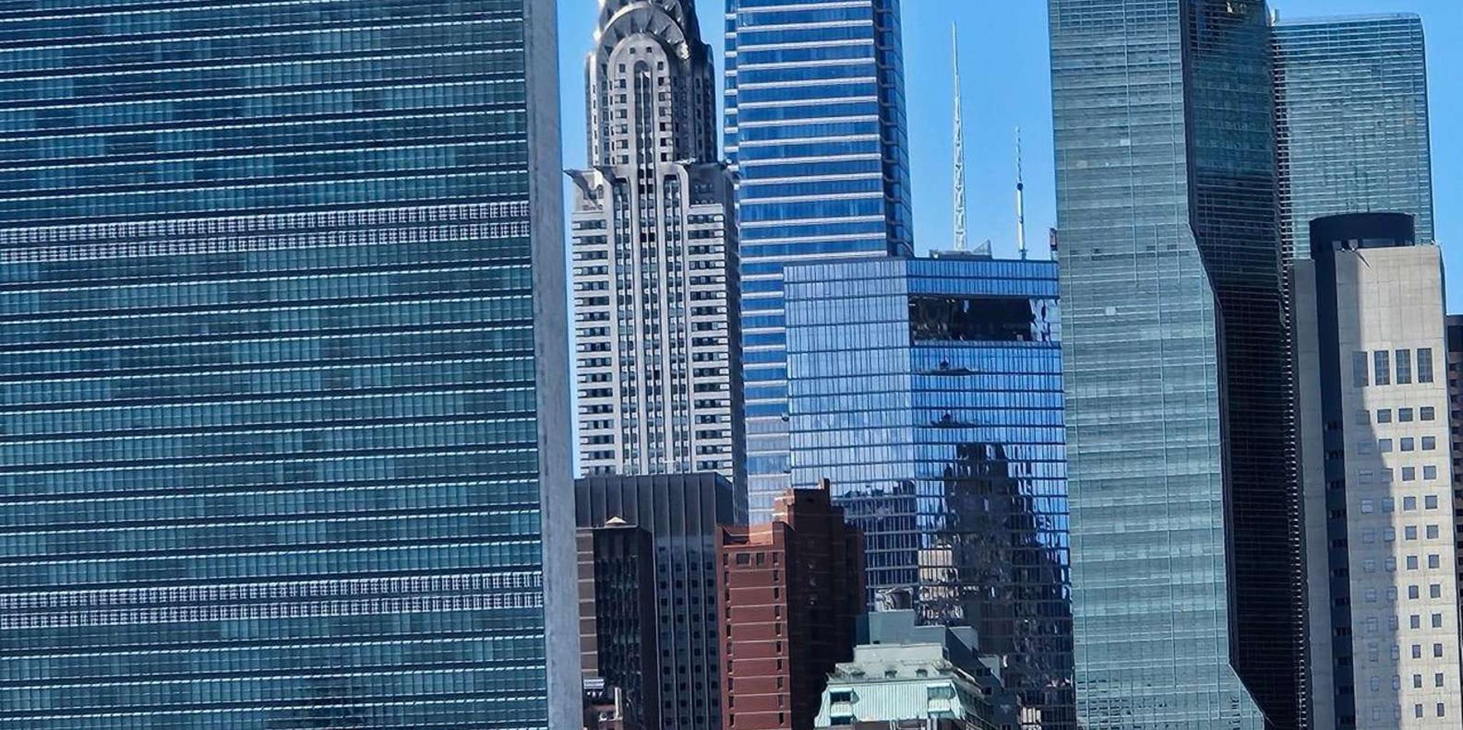 New York Queens Borough Walking Tour - Image 4