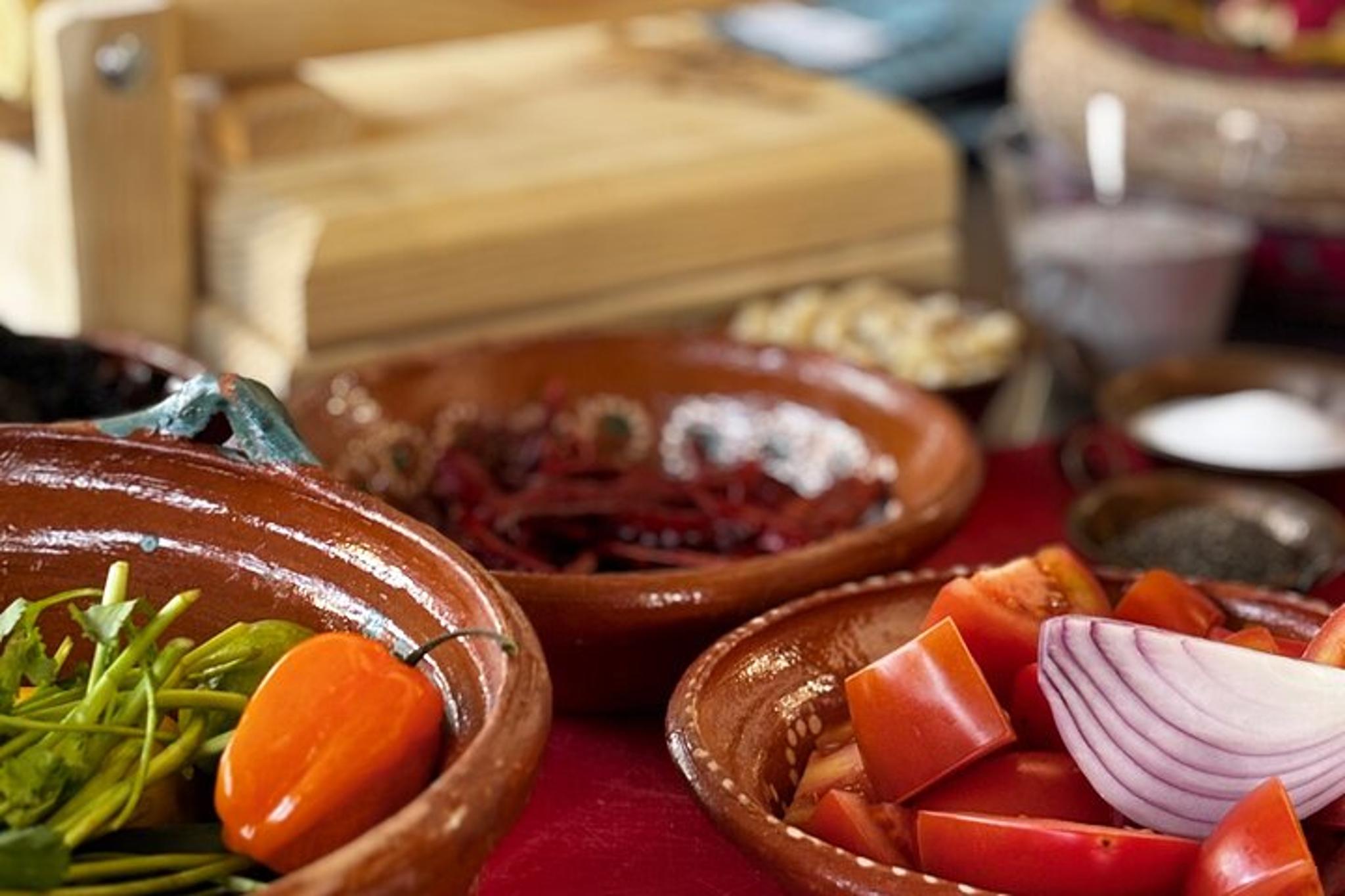 Las Vegas Mexican Salsa Cooking Experience - Image 2