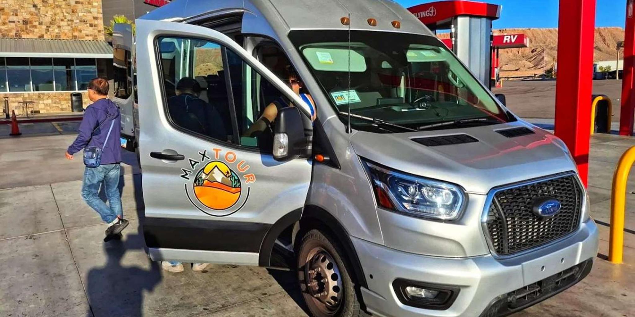 Las Vegas Hoover Dam Walking Tour with Seven Magic Mountains - Image 5