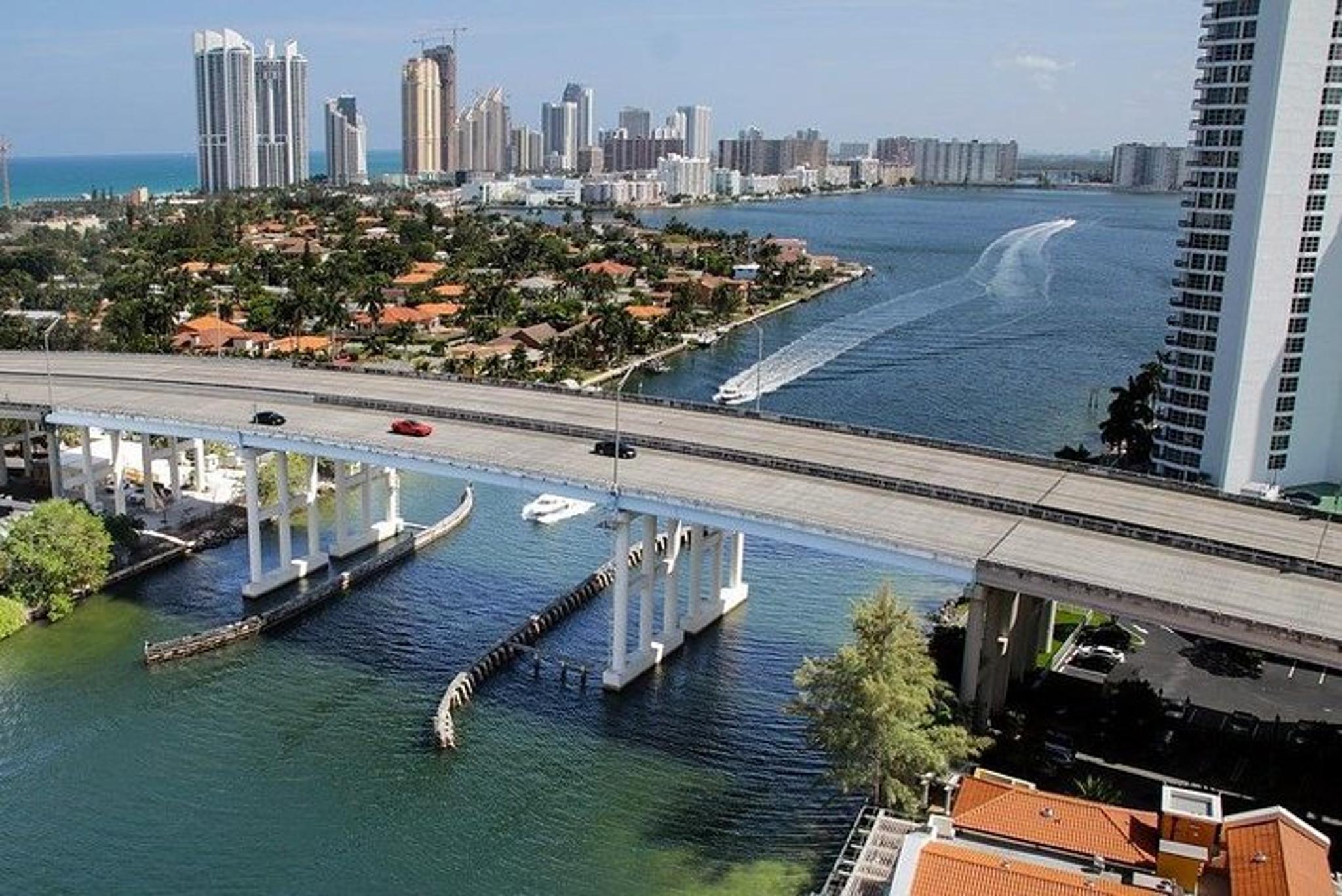 Miami City Tour from Airport with Private Driver - Image 3
