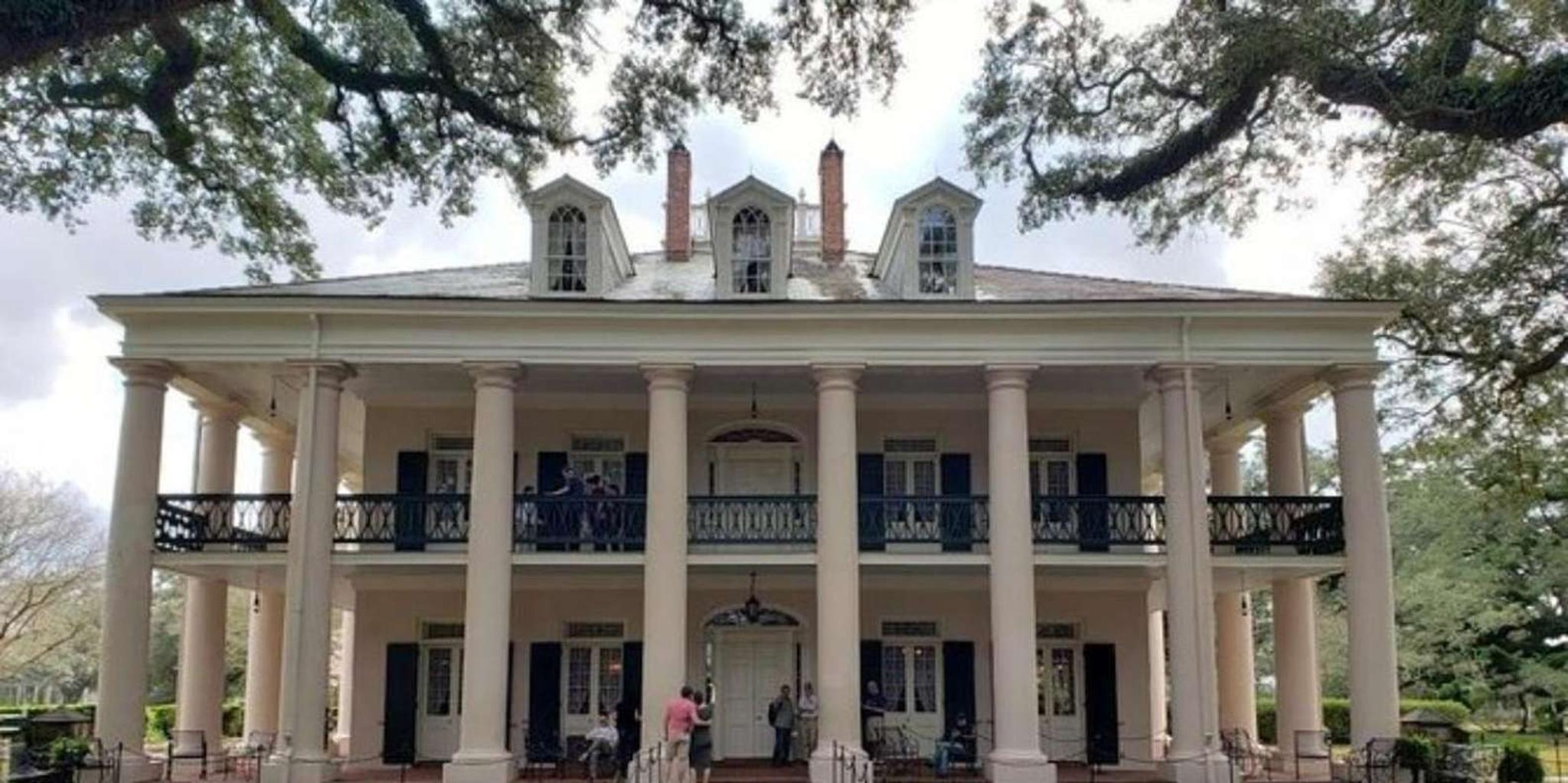 New Orleans Oak Alley and Laura Plantation Tour - Image 4