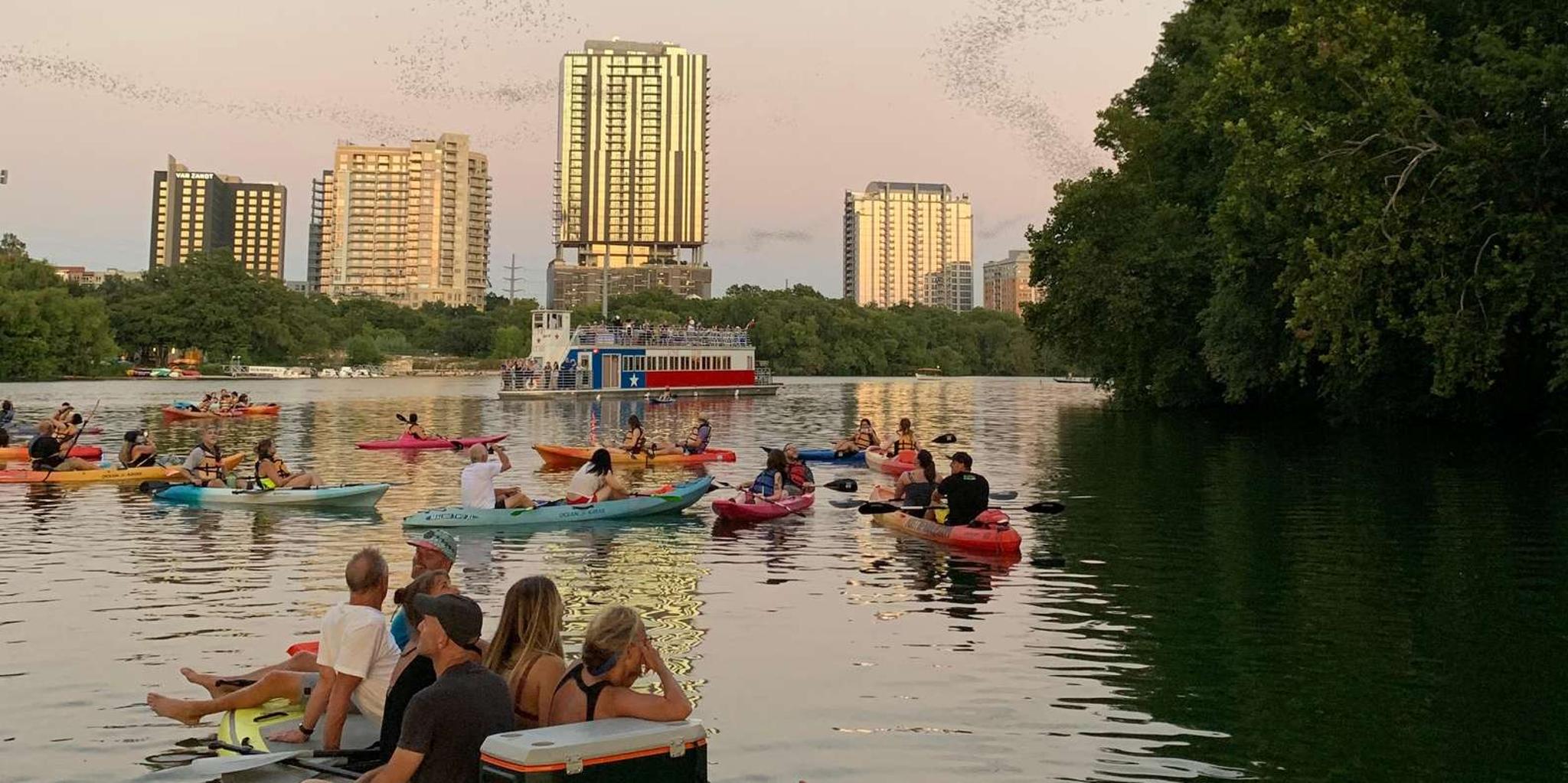 Austin Kayak Tour with 1.5 Million Bats at Sunset - Image 3