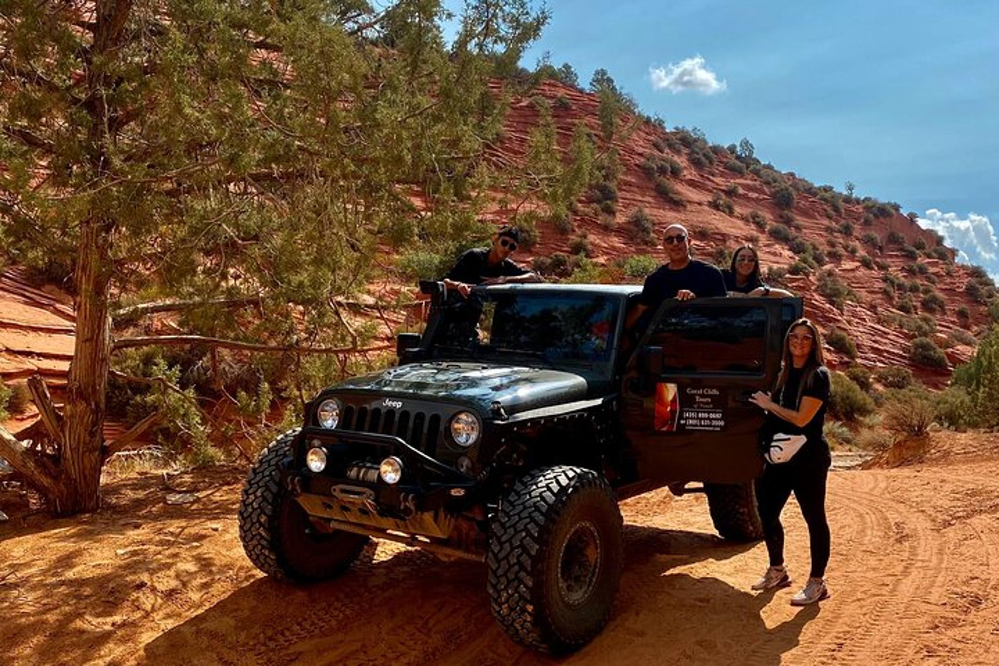 Kanab Guided Hike through Peekaboo Slot Canyon - Image 5