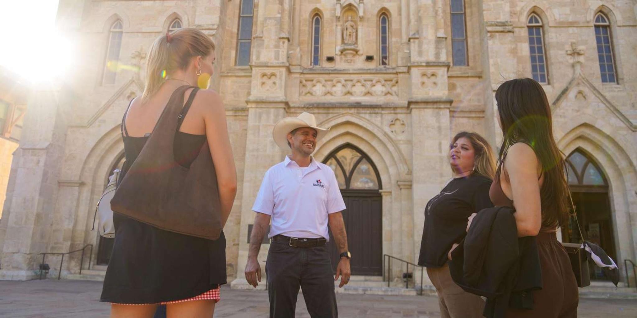 San Antonio Walking Tour with Riverwalk Cruise - Image 6