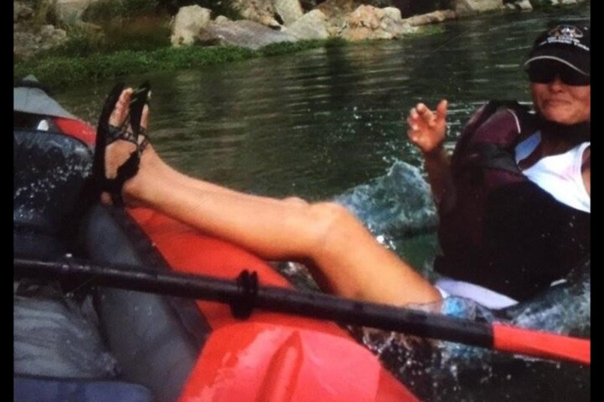 Cody Inflatable Kayak Tour on the Shoshone River - Image 3