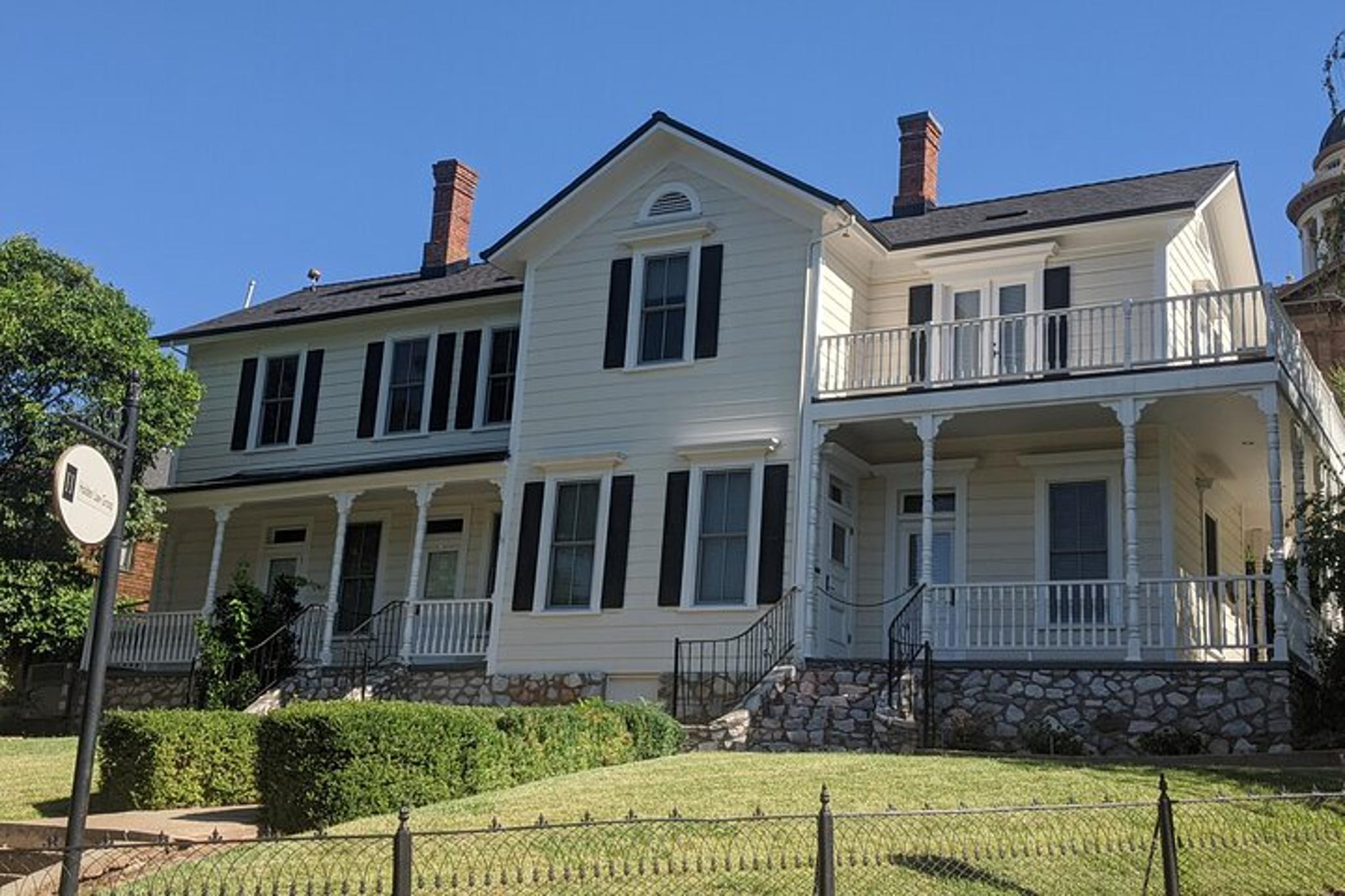 Auburn Scavenger Hunt Walking Tour - Image 5