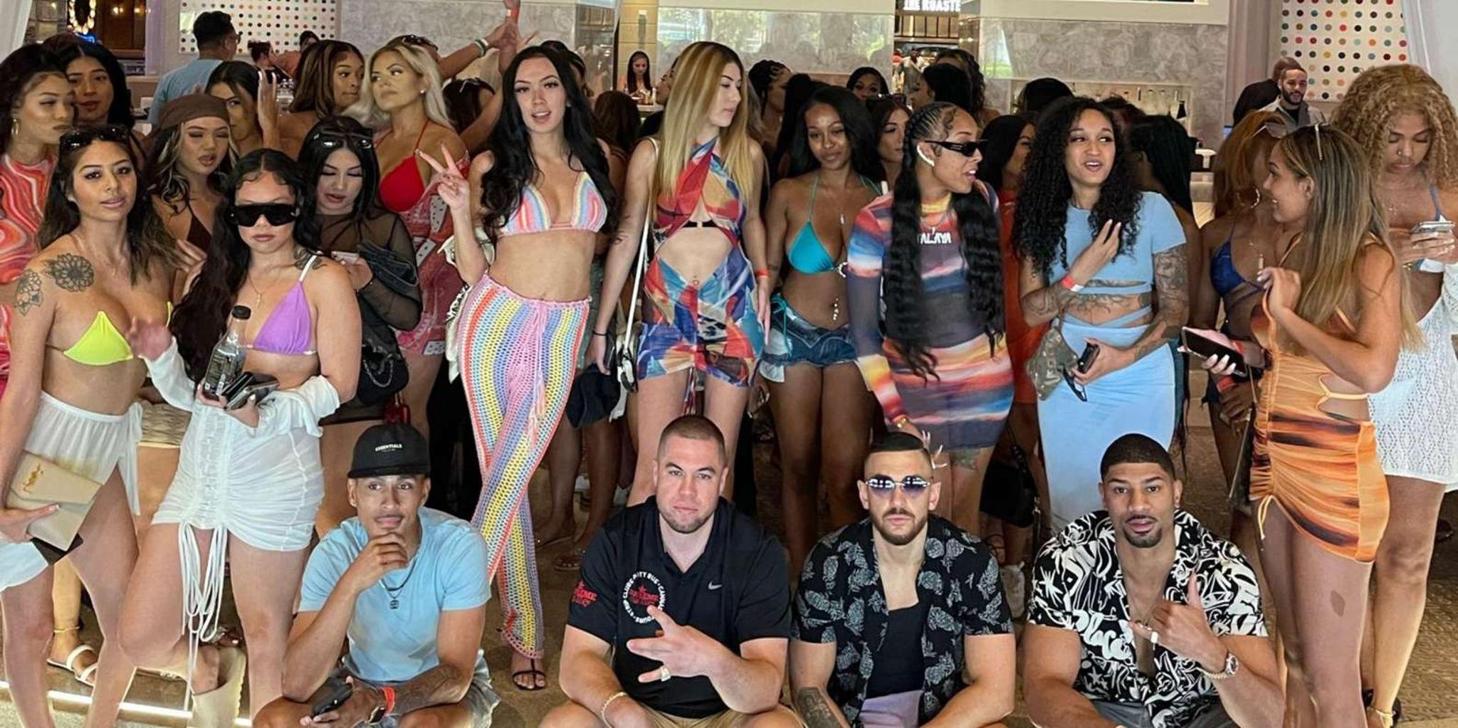 Las Vegas EDM Pool Club Crawl with Party Bus 3.5 hr