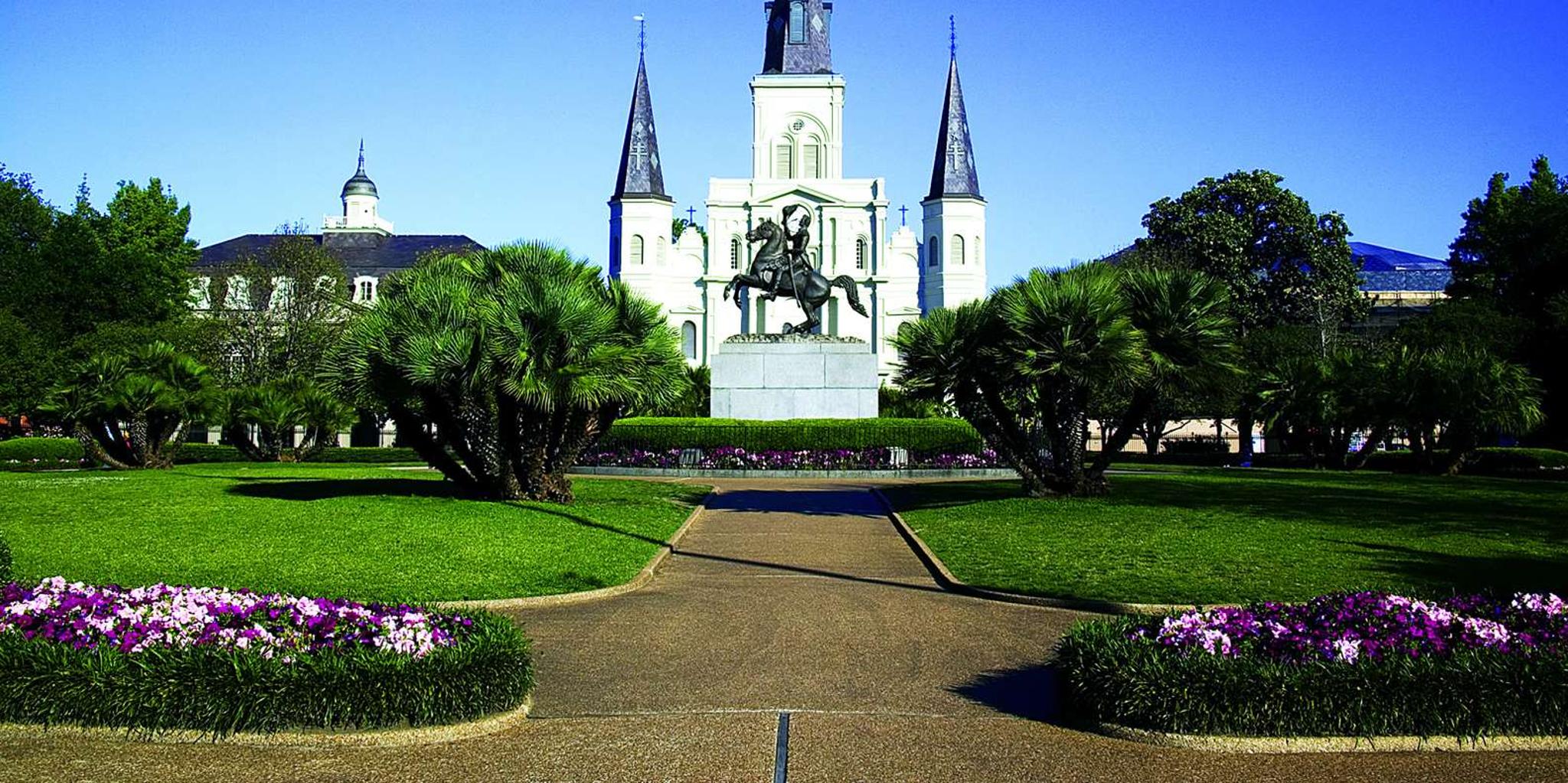 New Orleans City and Cemetery Bus Tour - Image 2
