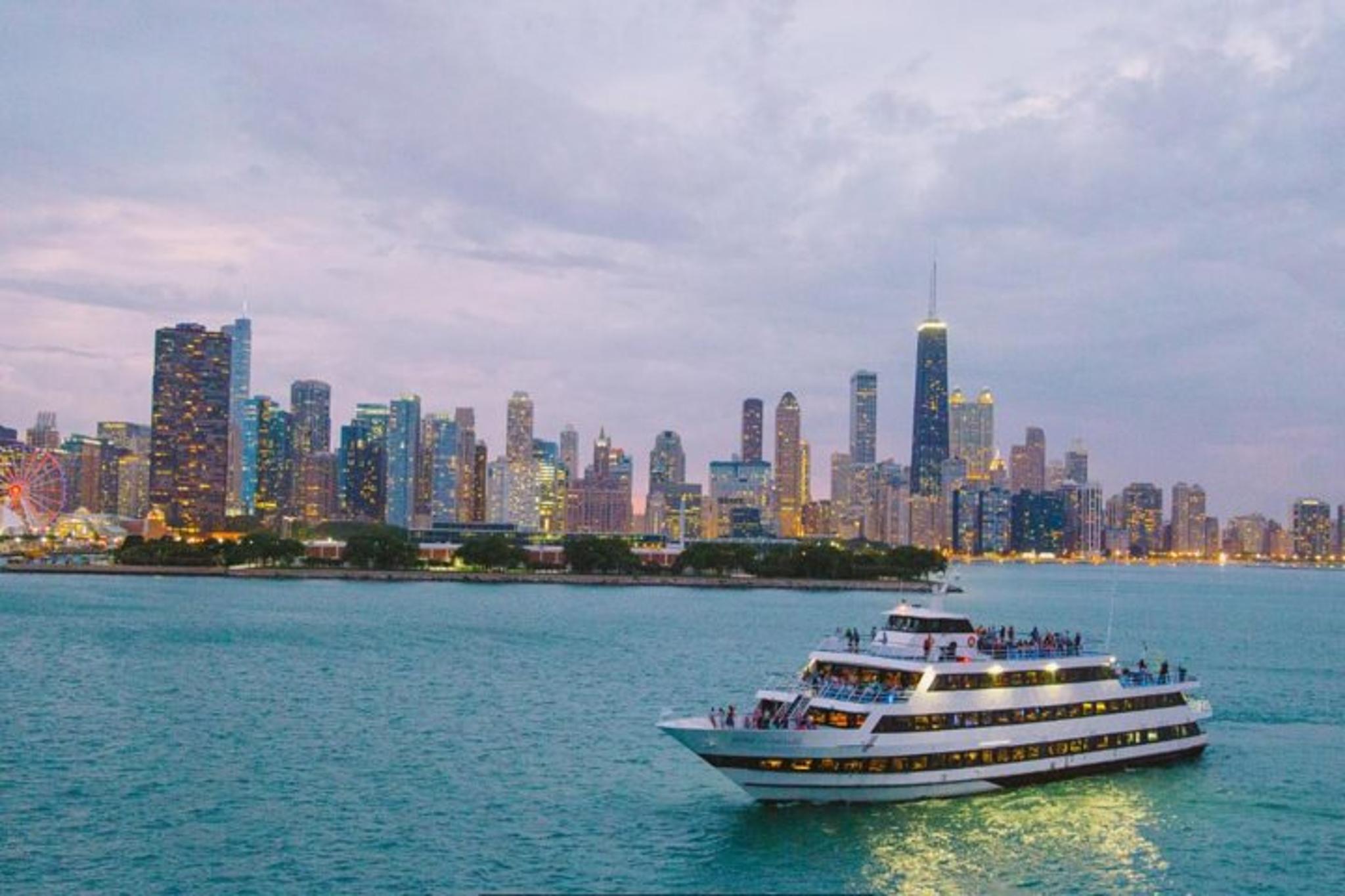Chicago Dinner Cruise on Lake Michigan