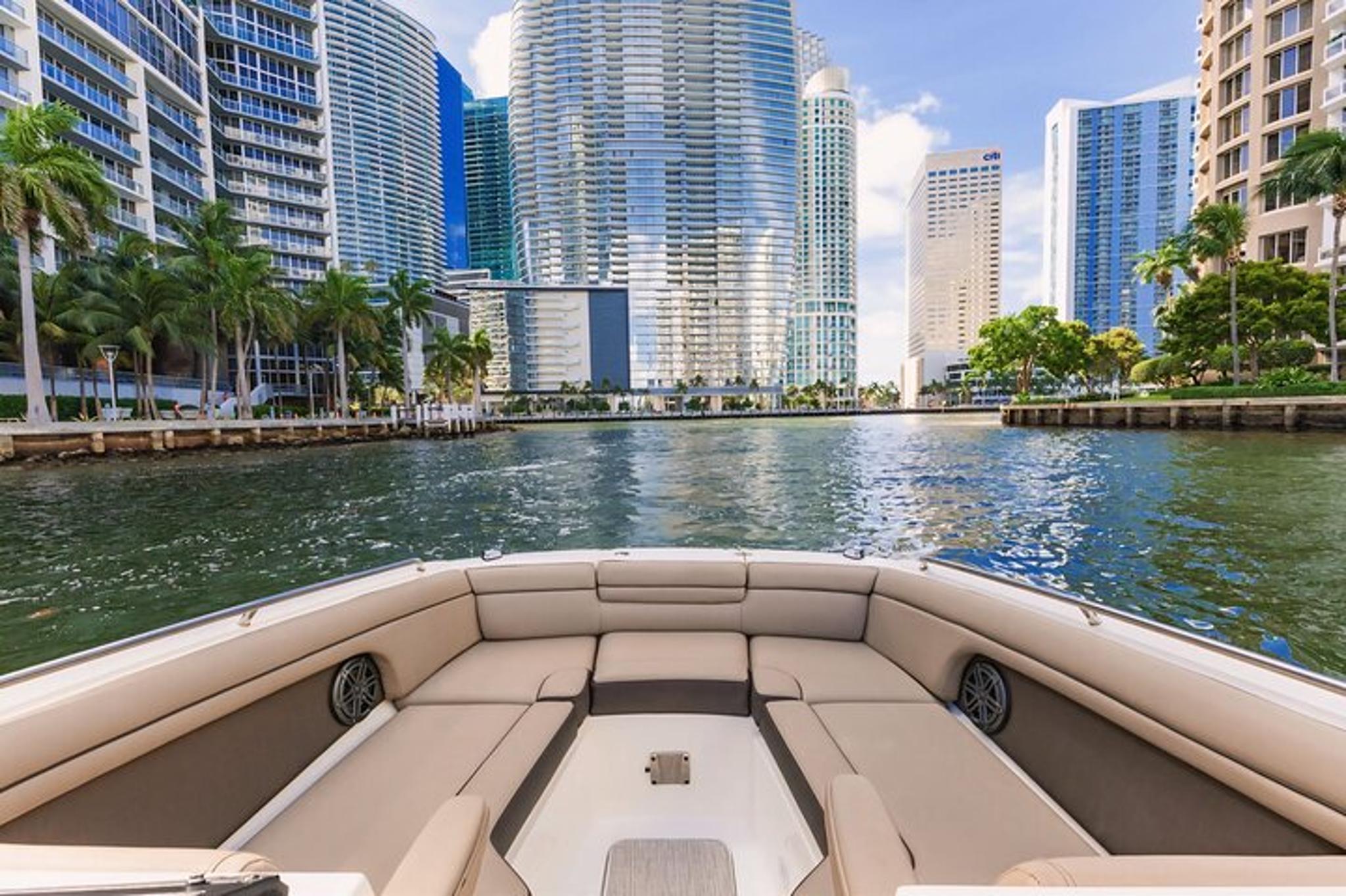 Miami Private Boat Charter to Raccoon Island & Sandbar - Image 4