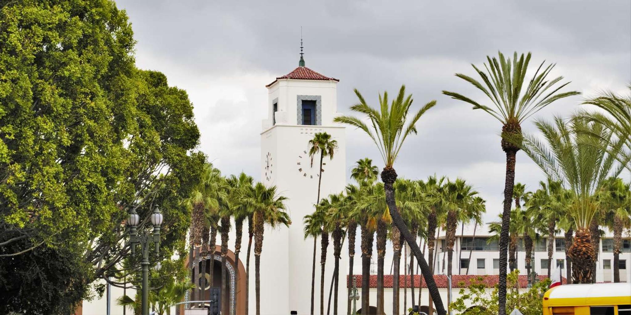 Los Angeles Historic Private Walking Tour 2 hr
