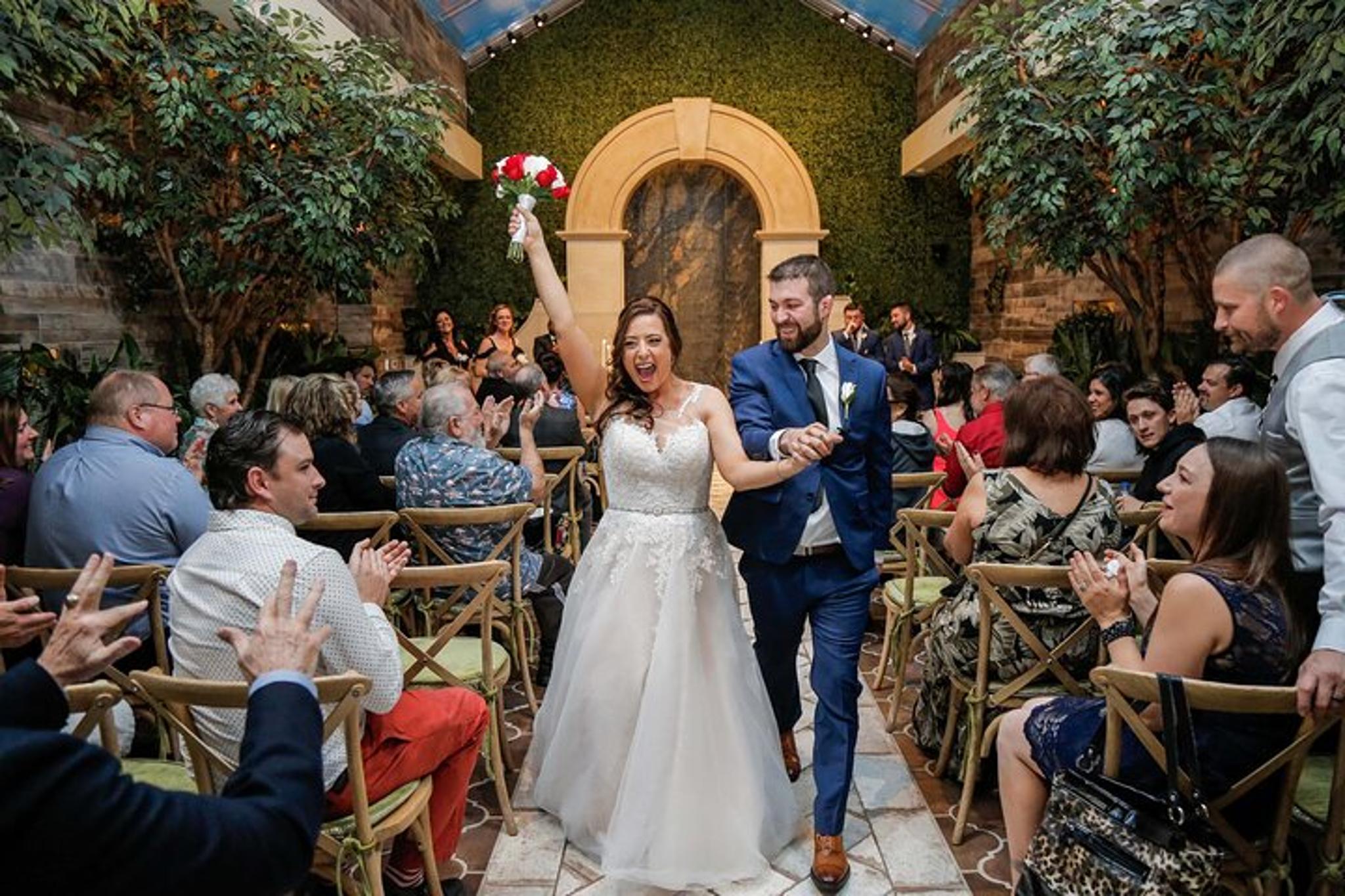 Las Vegas Vow Renewal Ceremony - Image 4