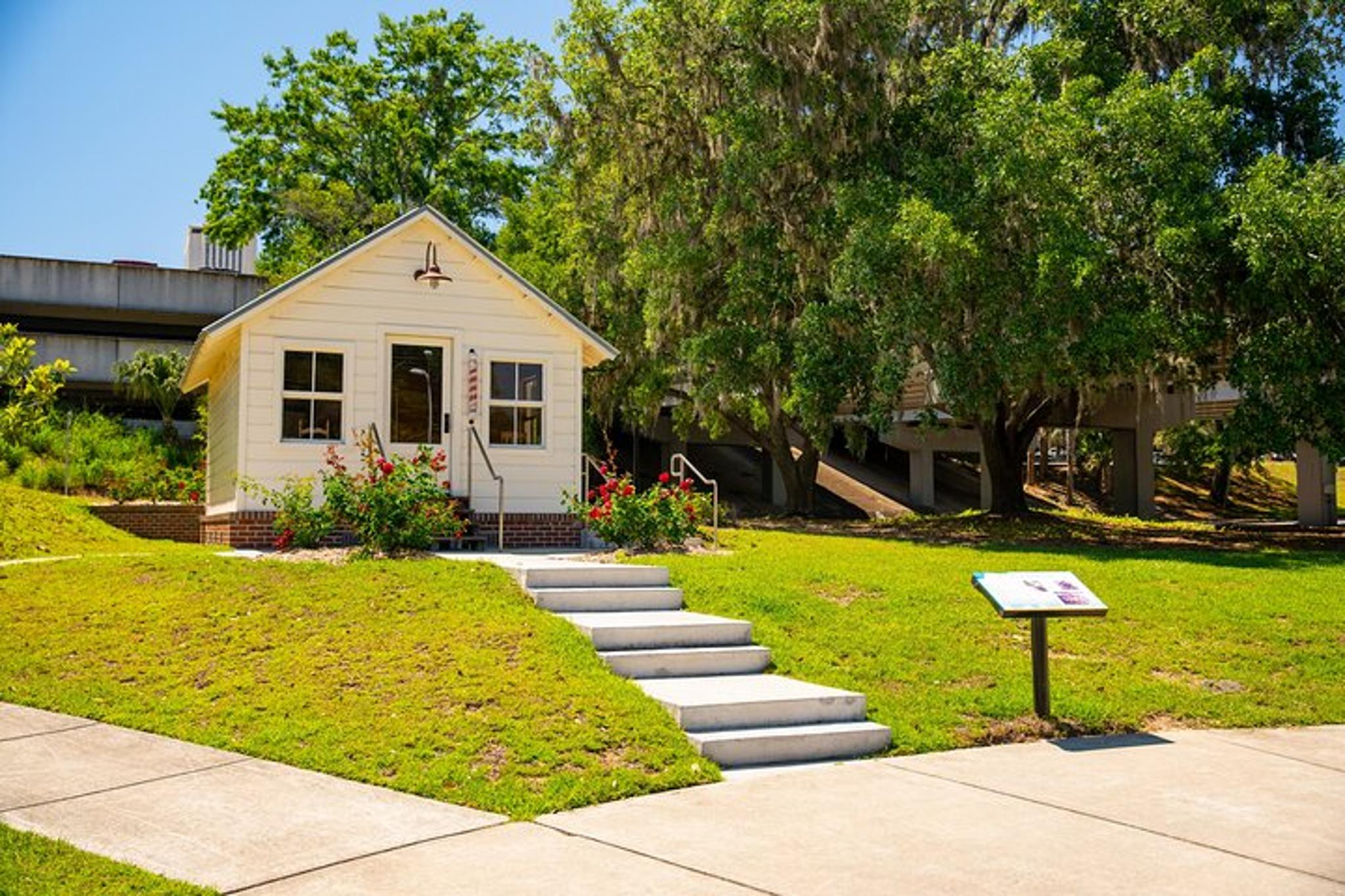 Tallahassee Scenic Private Walking Tour - Image 6