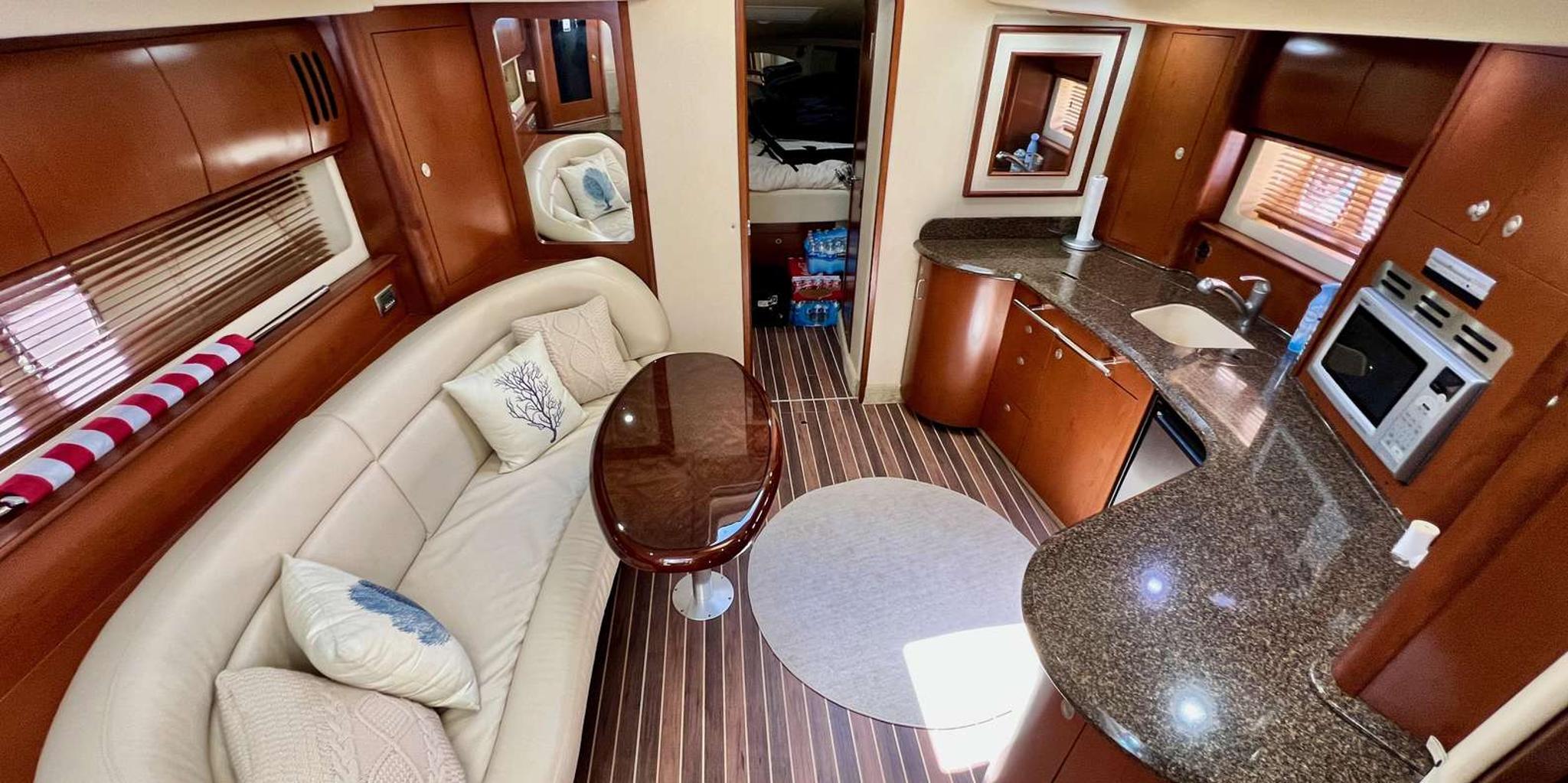 Miami Private Yacht Charter - Image 2