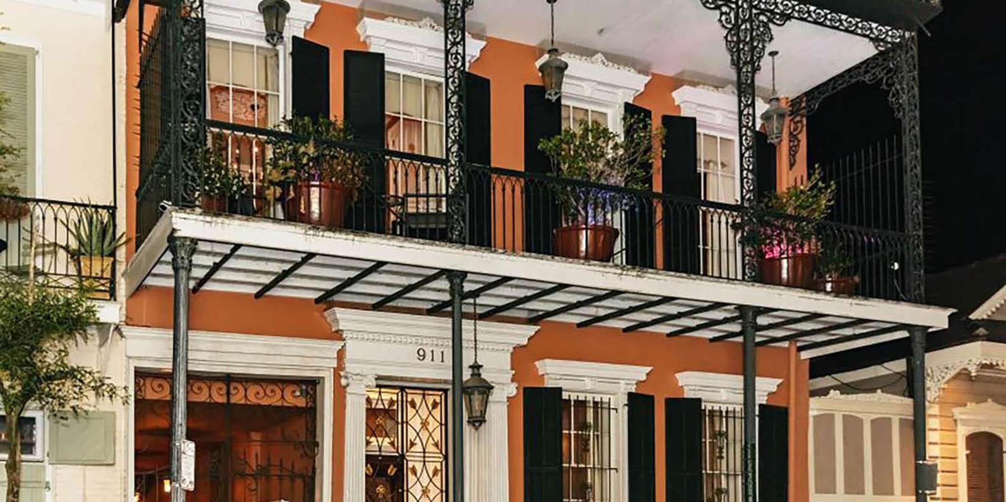 New Orleans Ghosts & Voodoo Walking Tour