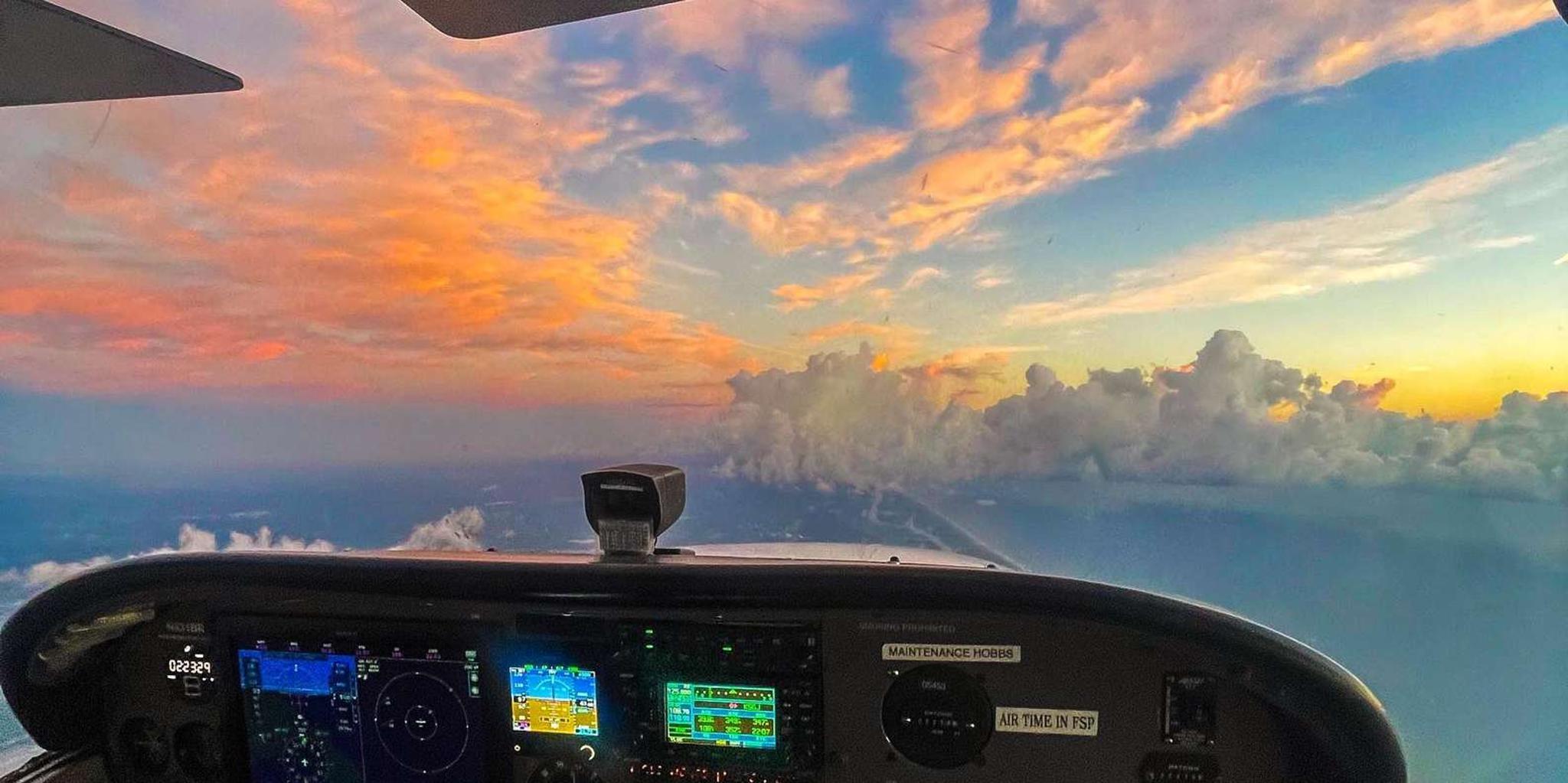 Miami Air Tour: Private Flight Experience - Image 1