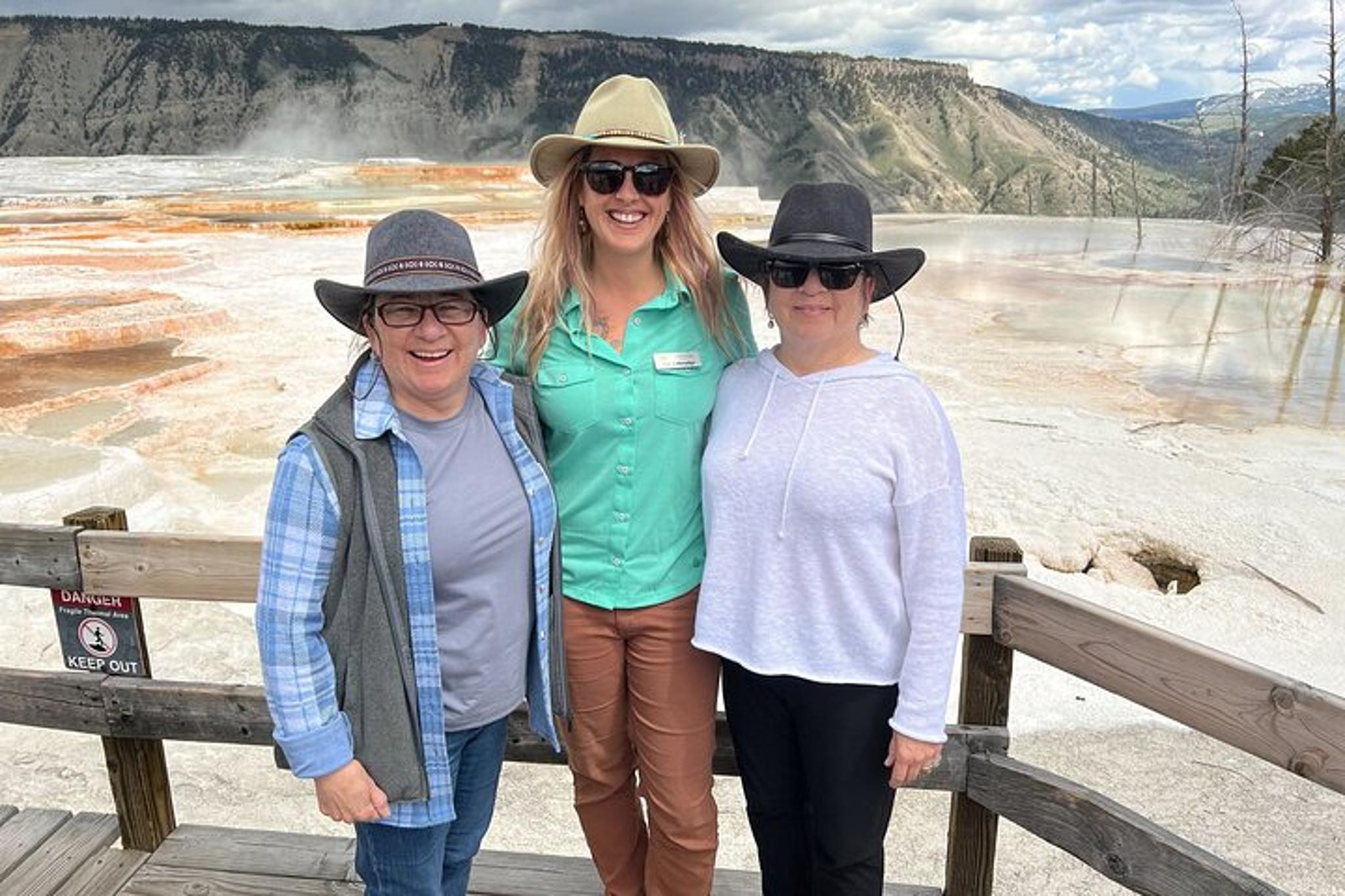 Cody Yellowstone National Park Full Day Tour - Image 5