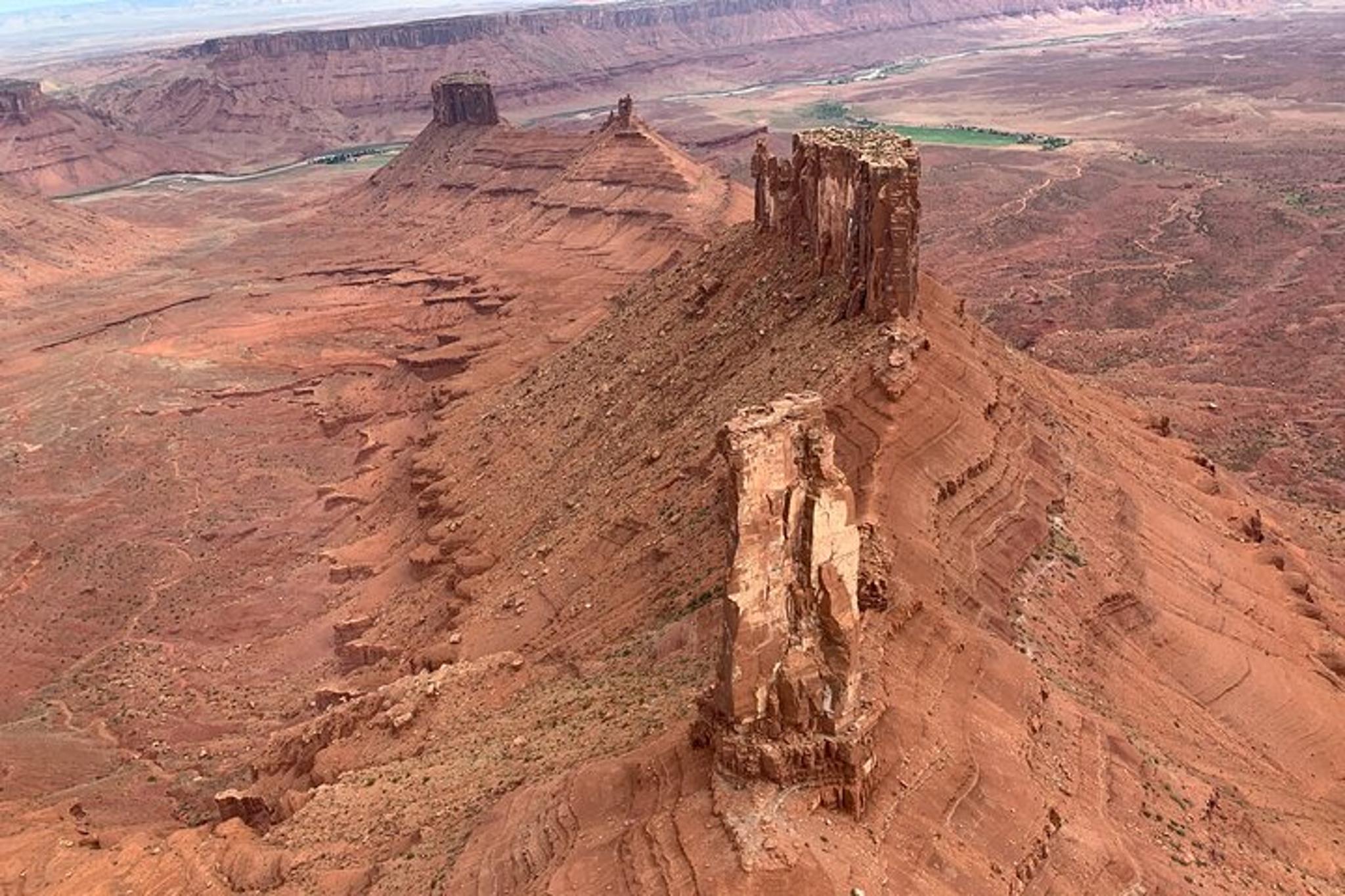 Moab Helicopter Tour Over Arches - 30 Min - Image 4