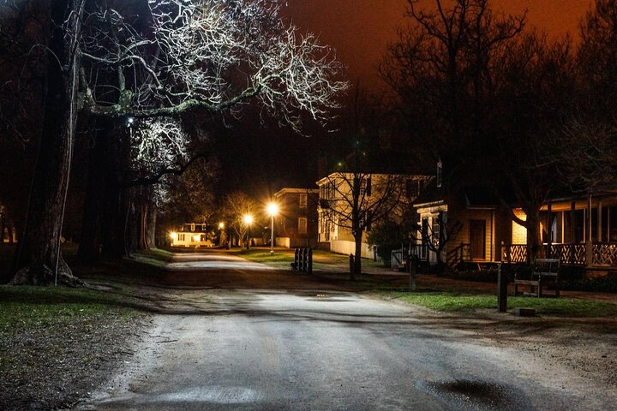 Williamsburg Ghost Hunt at Midnight - Image 5