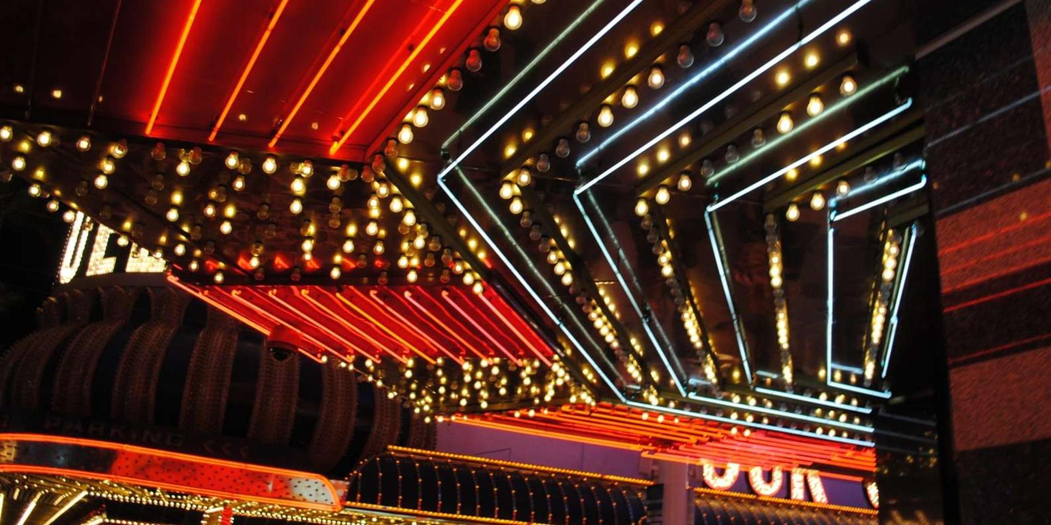 Las Vegas Fremont Street Experience Private Tour - Image 6