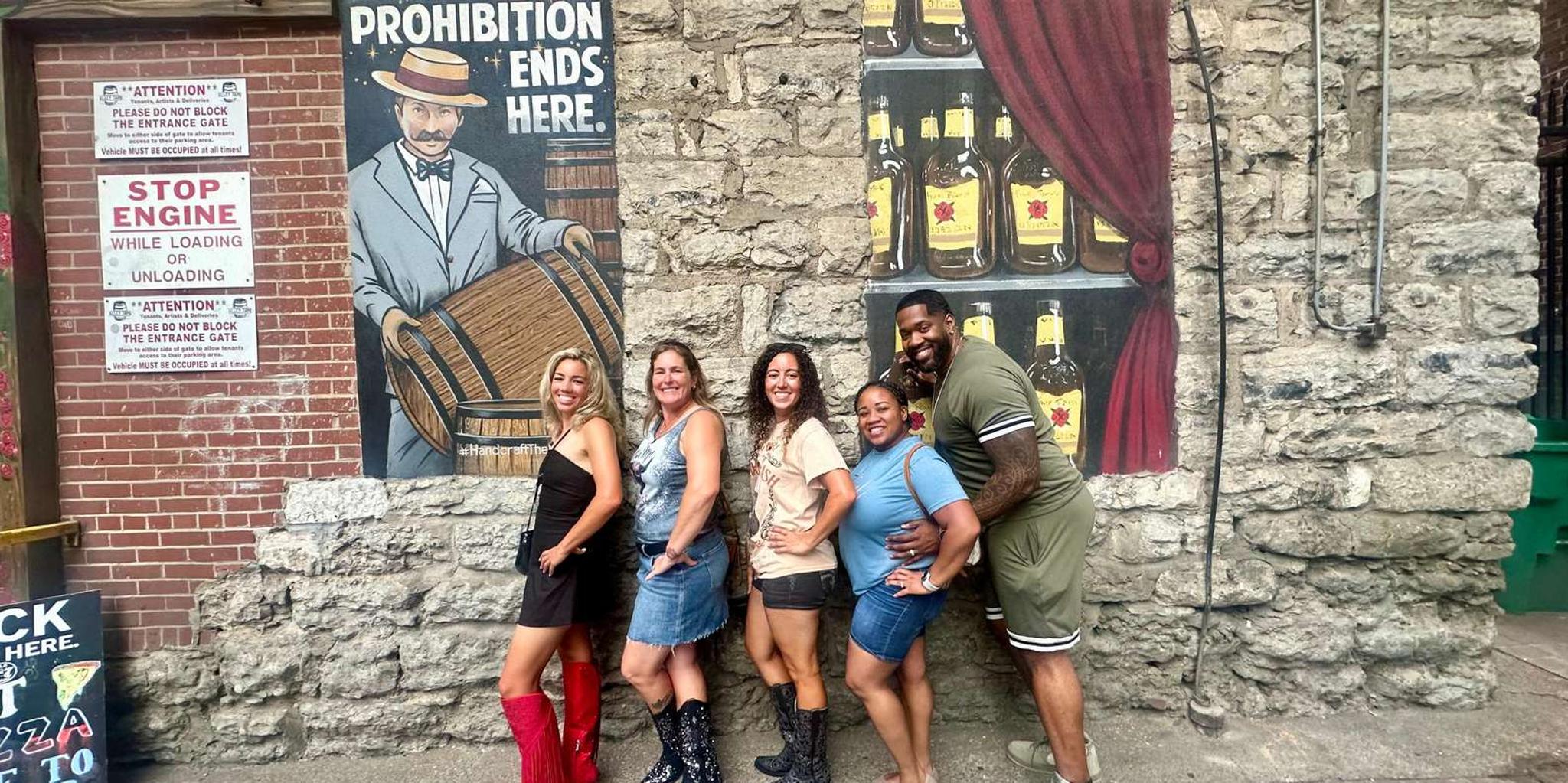 Nashville Haunted Pub Crawl: True Crime & Spirits - Image 5