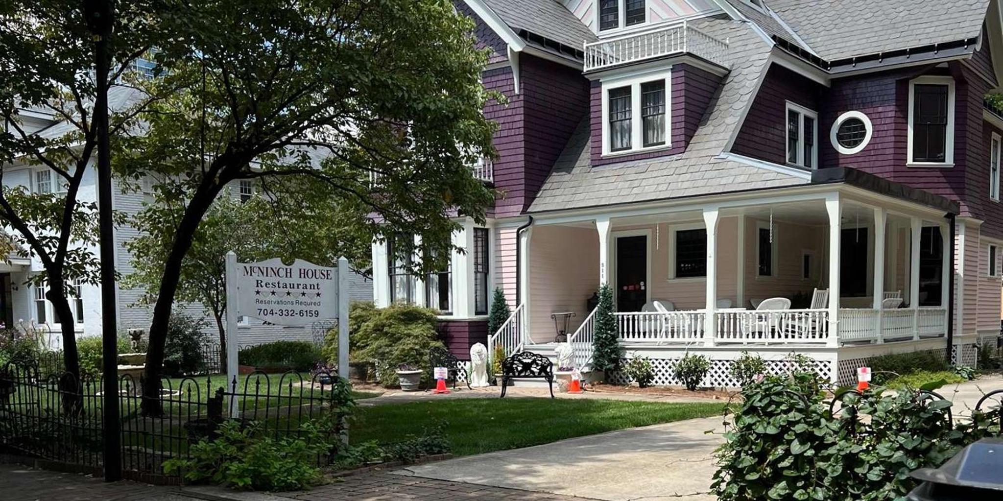 Charlotte Historical City Bus Tour - Image 5