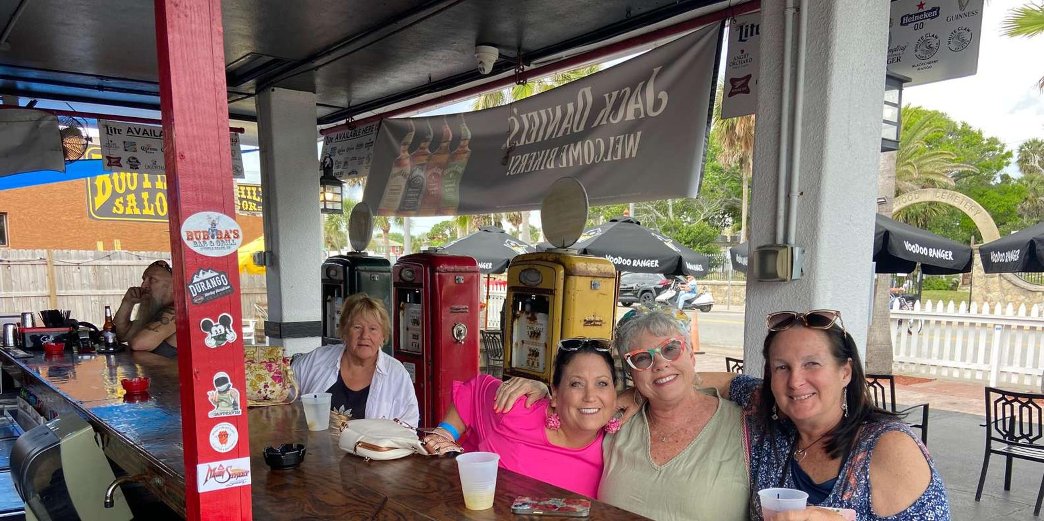Daytona Beach Dive Bar and Wine Tour