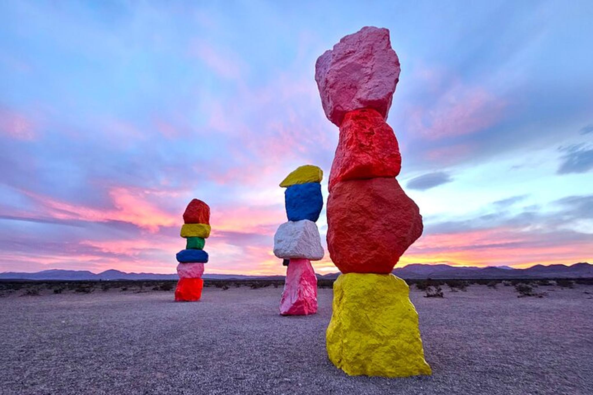 Las Vegas Day Tour Hoover Dam, Seven Magic, Red Rock & Fremont - Image 2