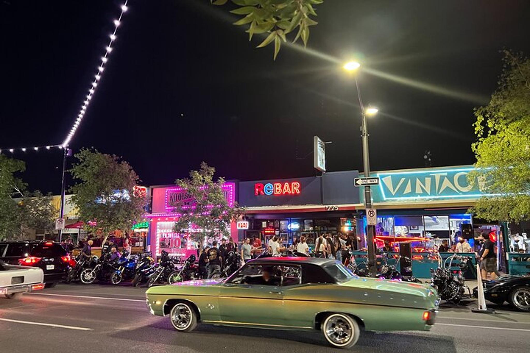 Las Vegas Bar Crawl Off The Beaten Path 2 hr - Image 2