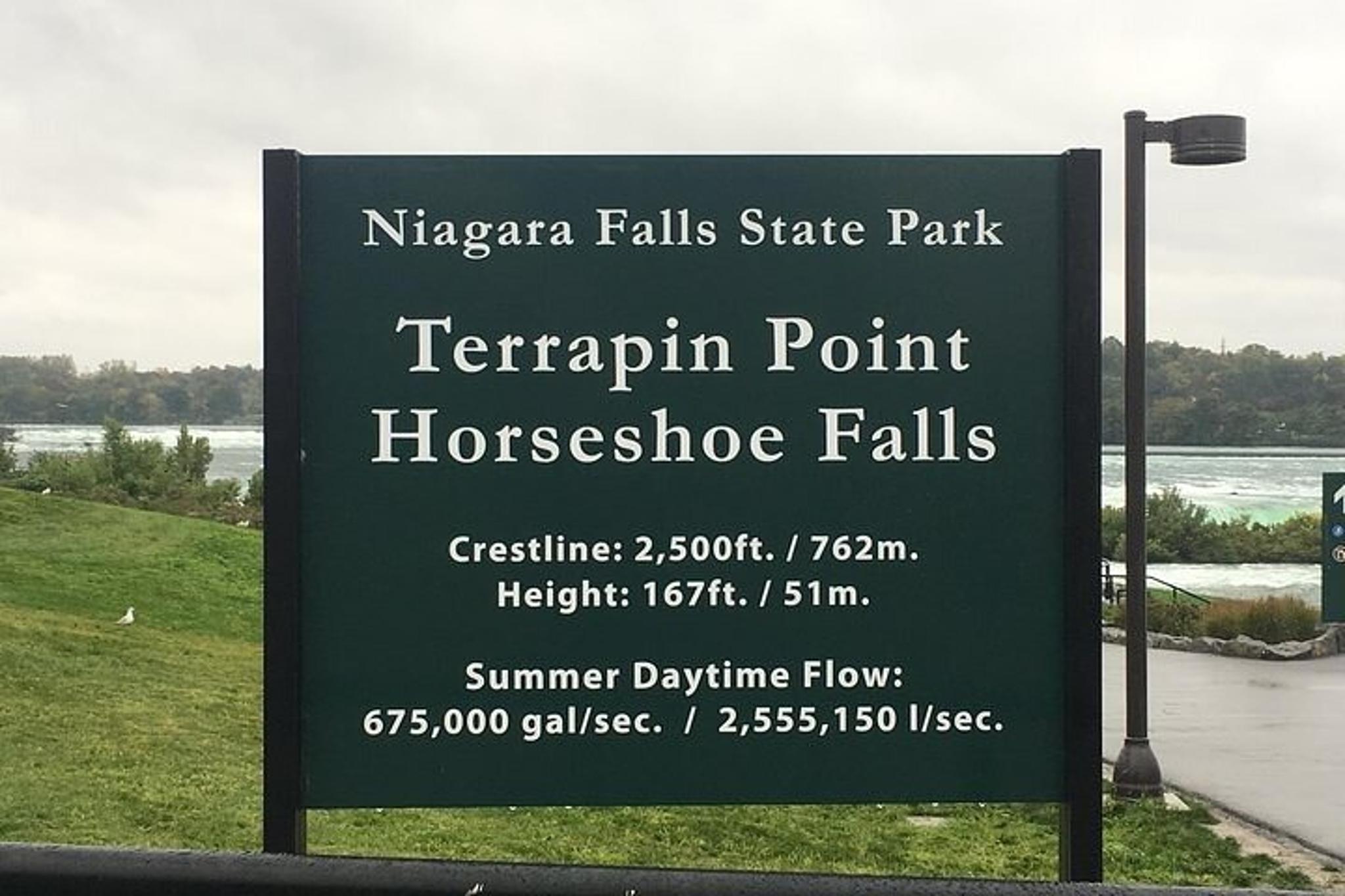 Niagara Falls Night Illumination Tour - Image 1