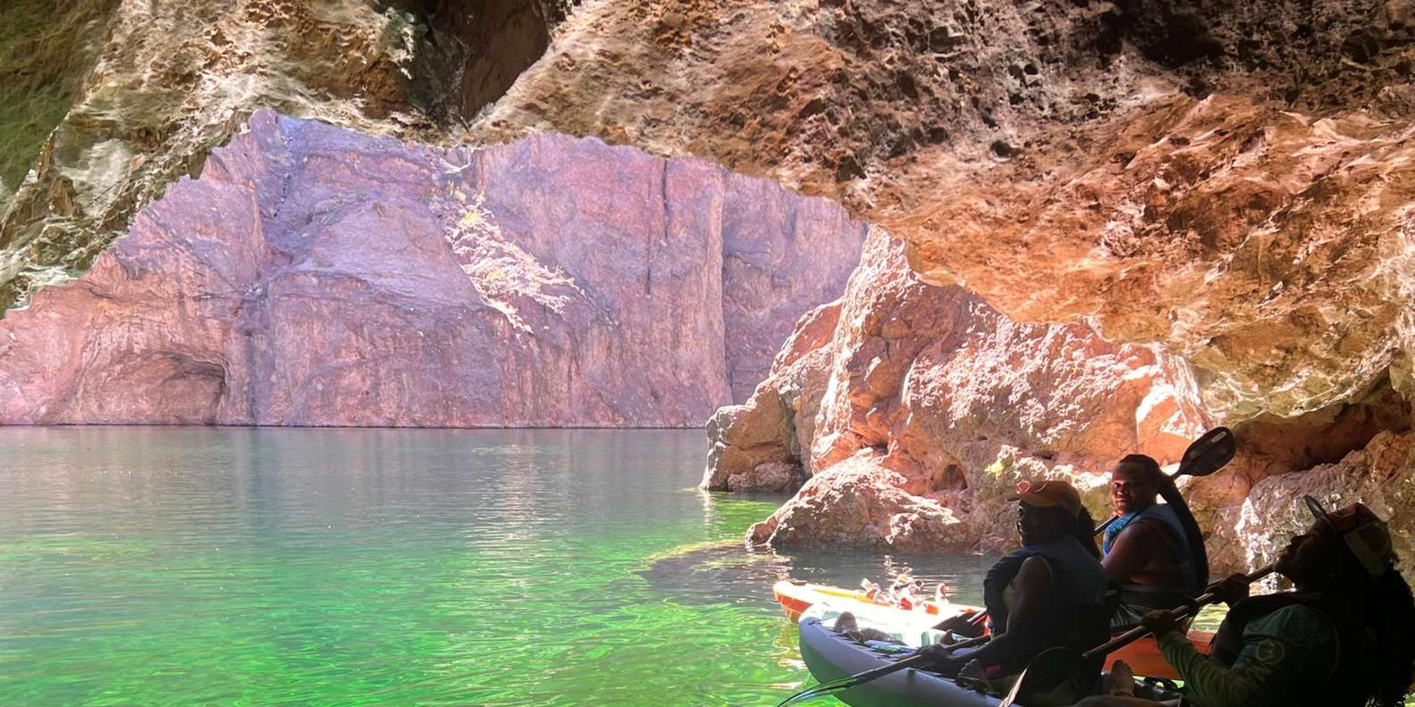 Las Vegas Emerald Cave Kayak Tour with Hotel Pickup