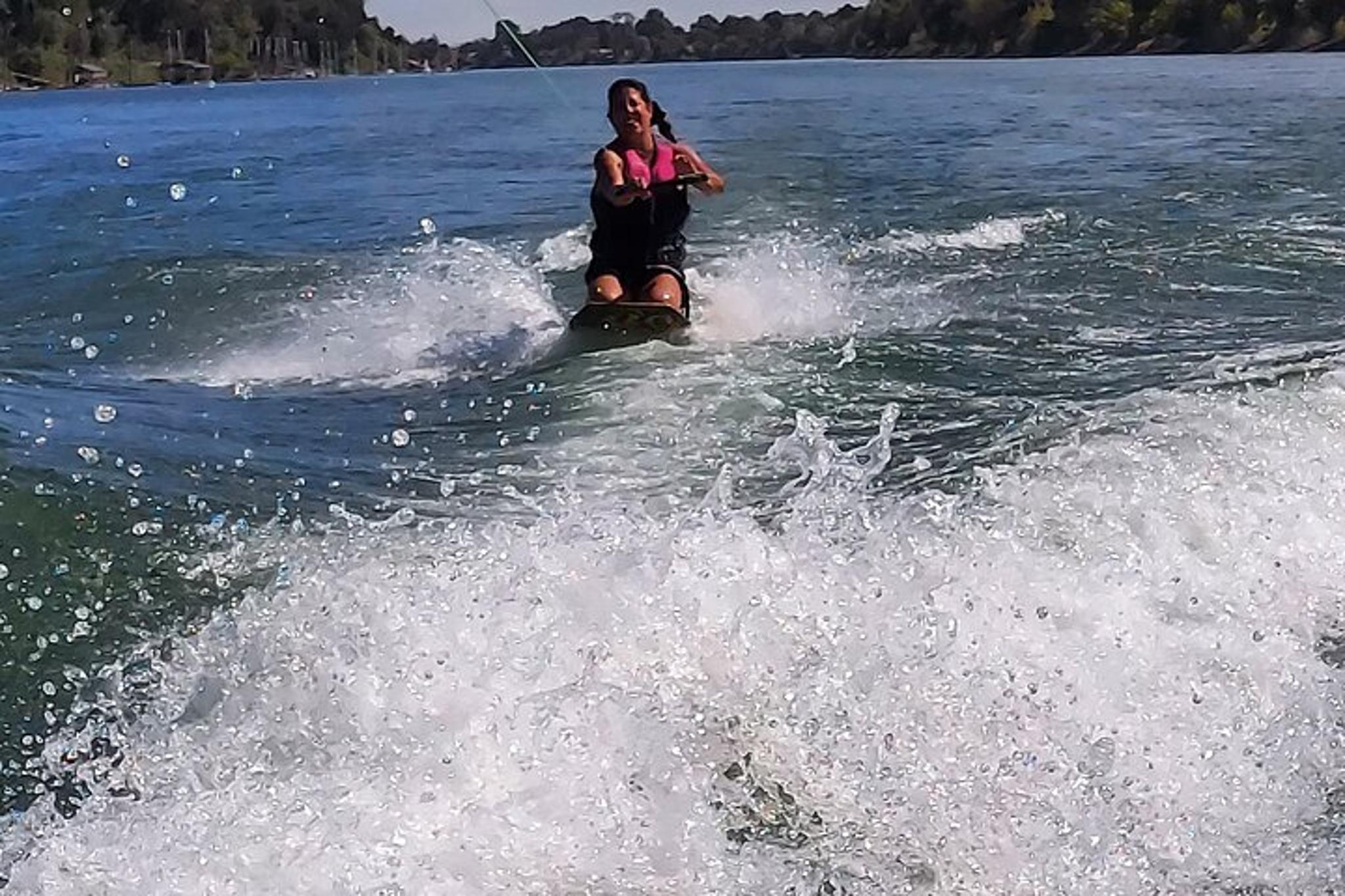 Sacramento Wakeboarding and Wakesurfing Full Day - Image 2