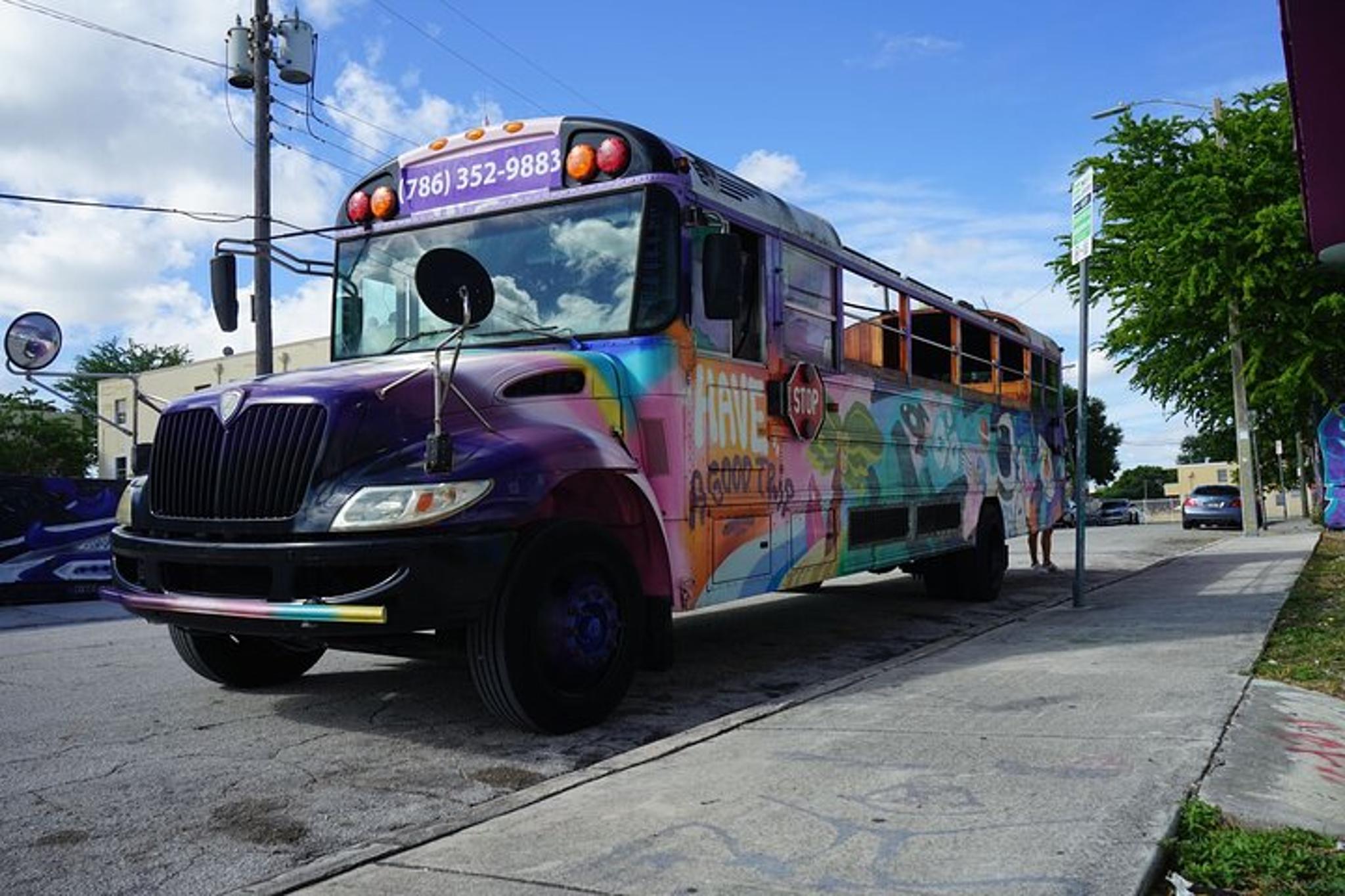 Miami Party Bus Tour 2 hr - Image 5