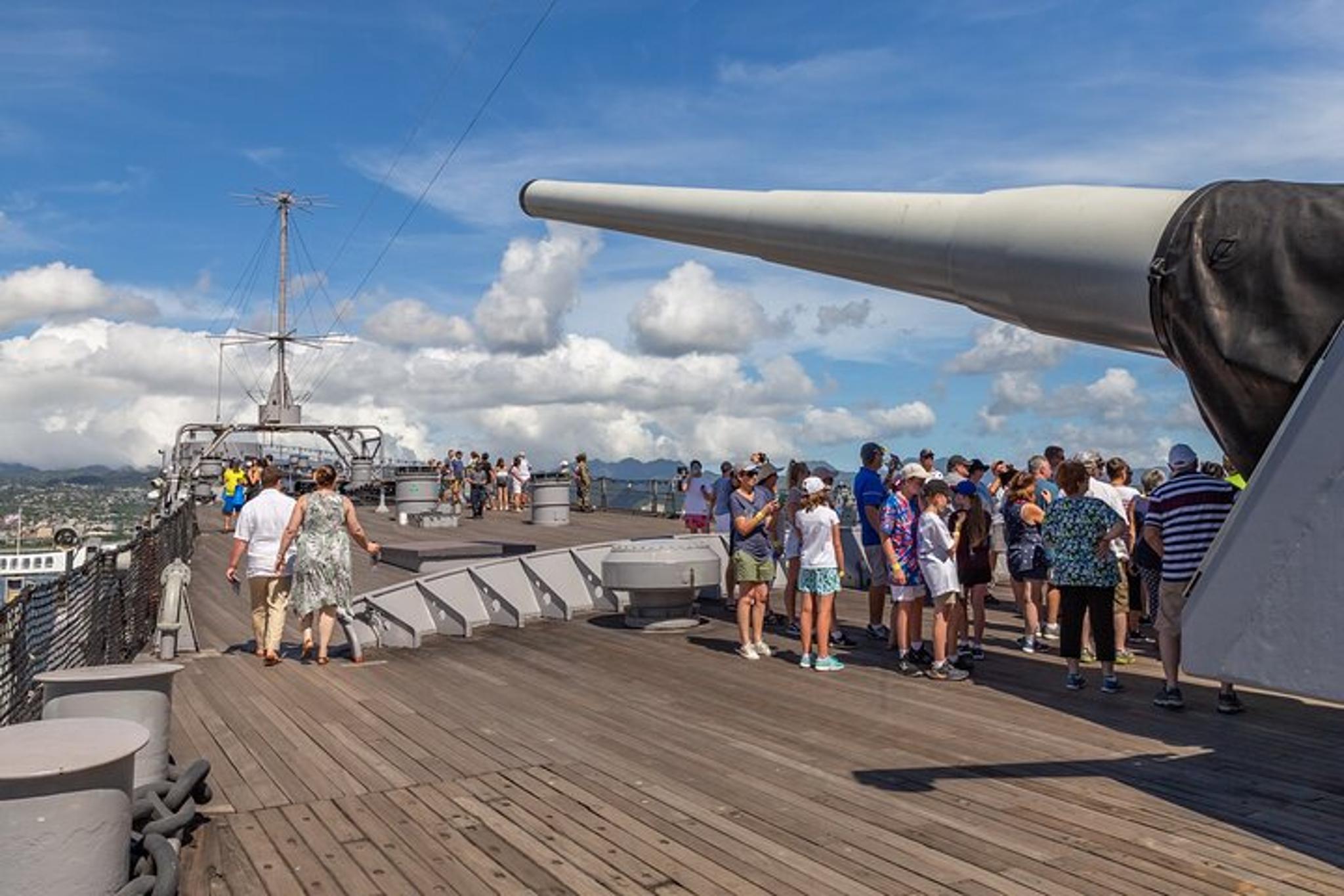 Honolulu USS Missouri and USS Arizona Tour - Image 5