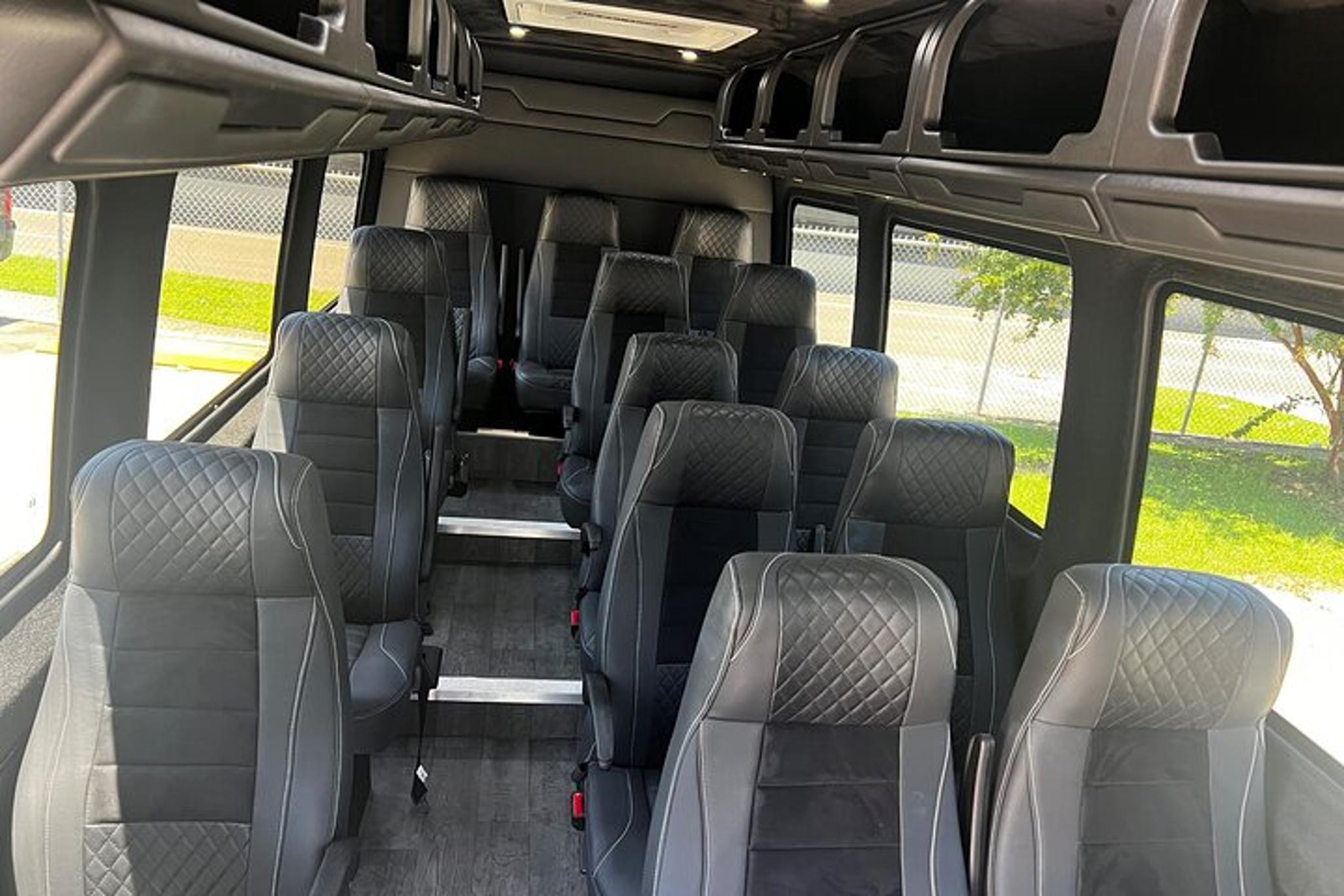 New Orleans Airport or Hotel Transfer - Image 1