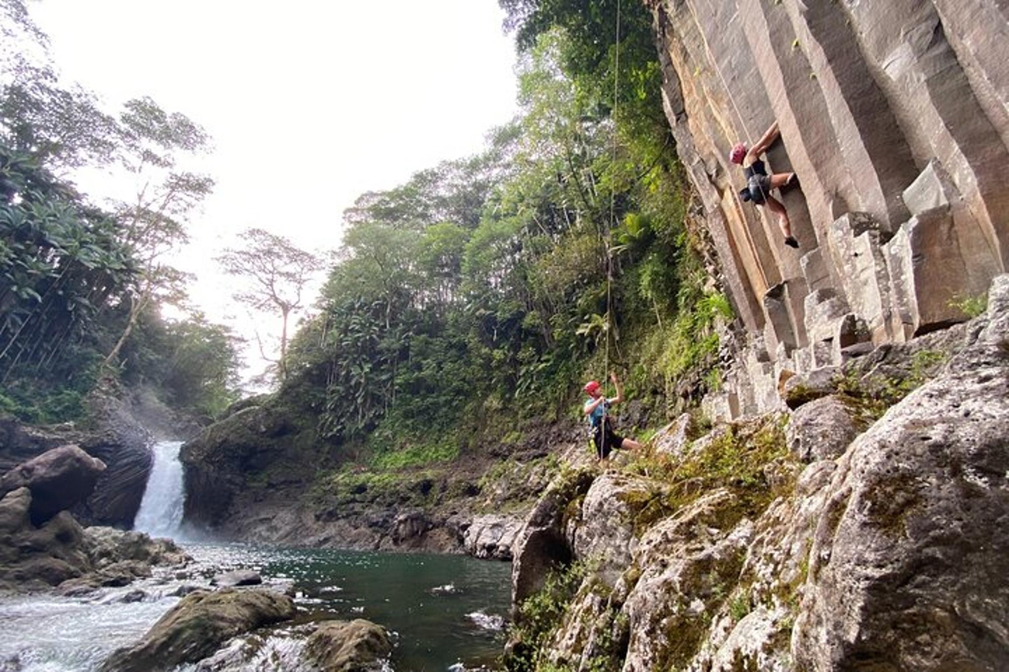 Hilo Waterfall Rappelling Adventure 7 hr - Image 2