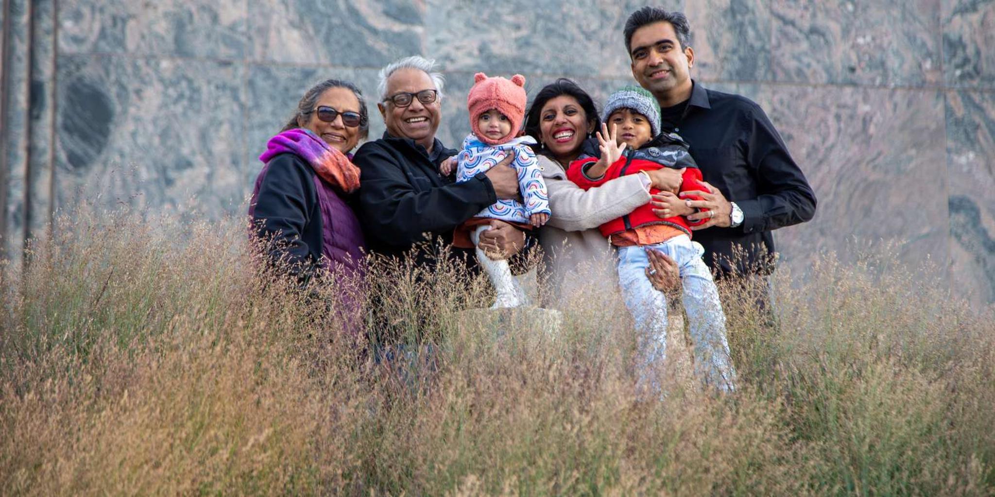 Chicago Photo Shoot at Iconic Landmarks 1 hr - Image 4